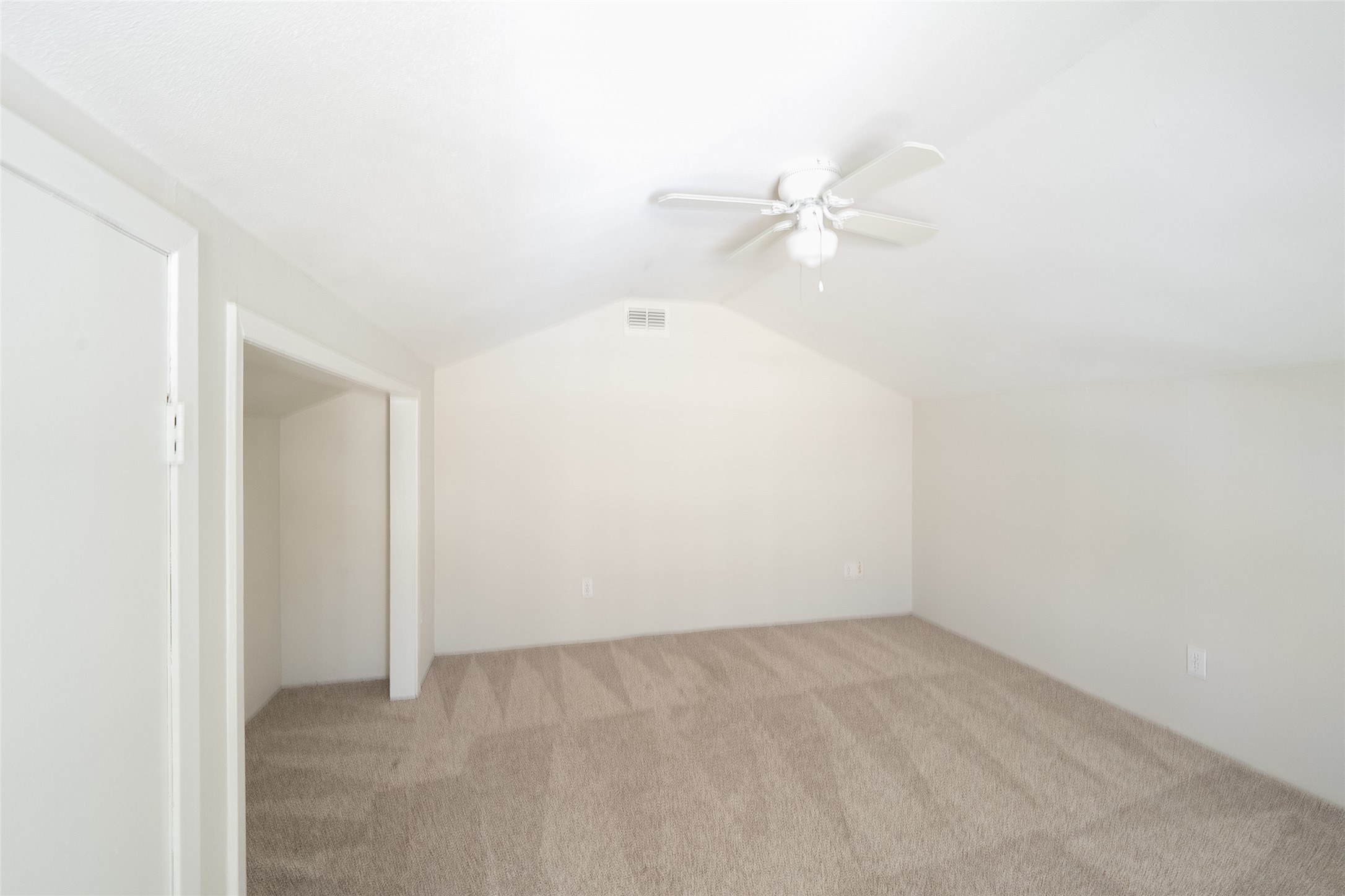 15931 Boulder Oaks Drive Property Photo 11