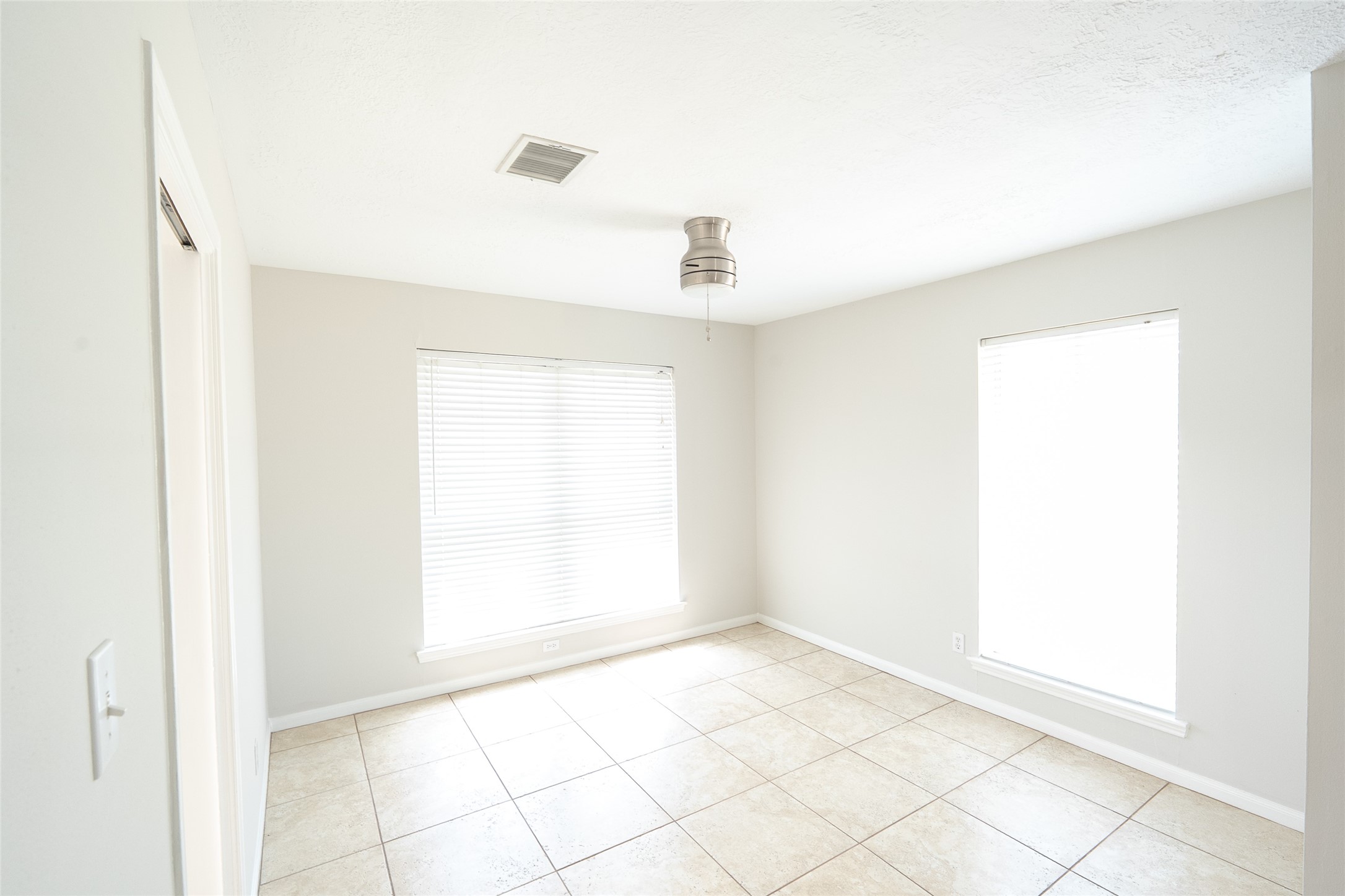 15931 Boulder Oaks Drive Property Photo 19