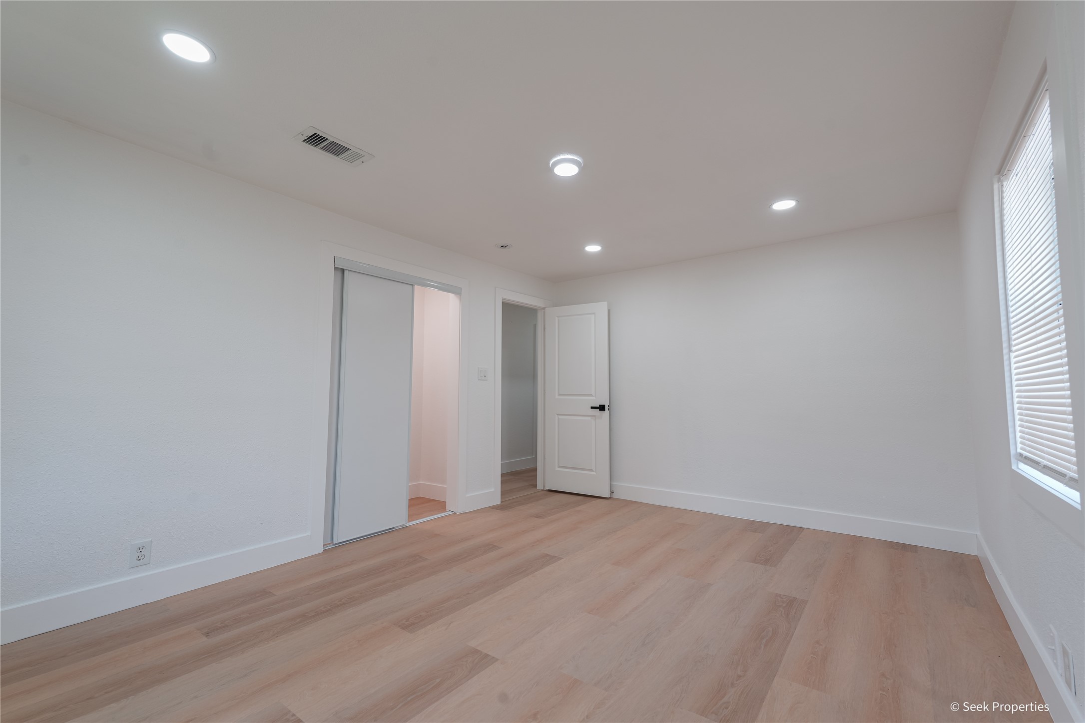 7942 Hammerly Boulevard Property Photo 13
