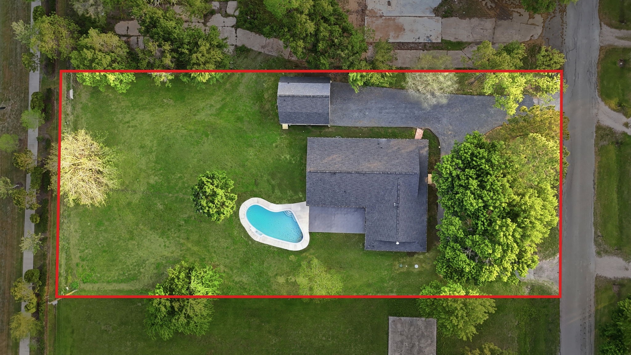 1011 Sycamore Road Property Photo 2
