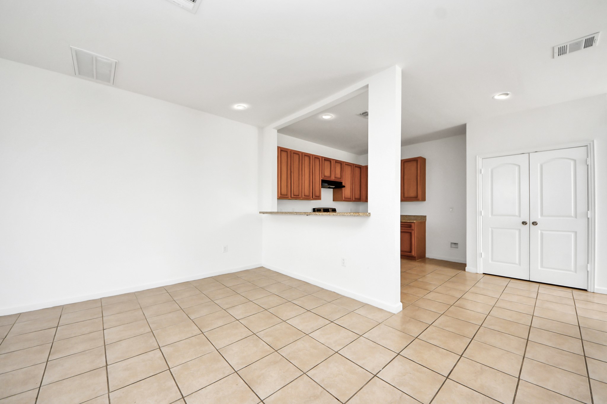 4311 Oak Ridge Drive B Property Photo 4