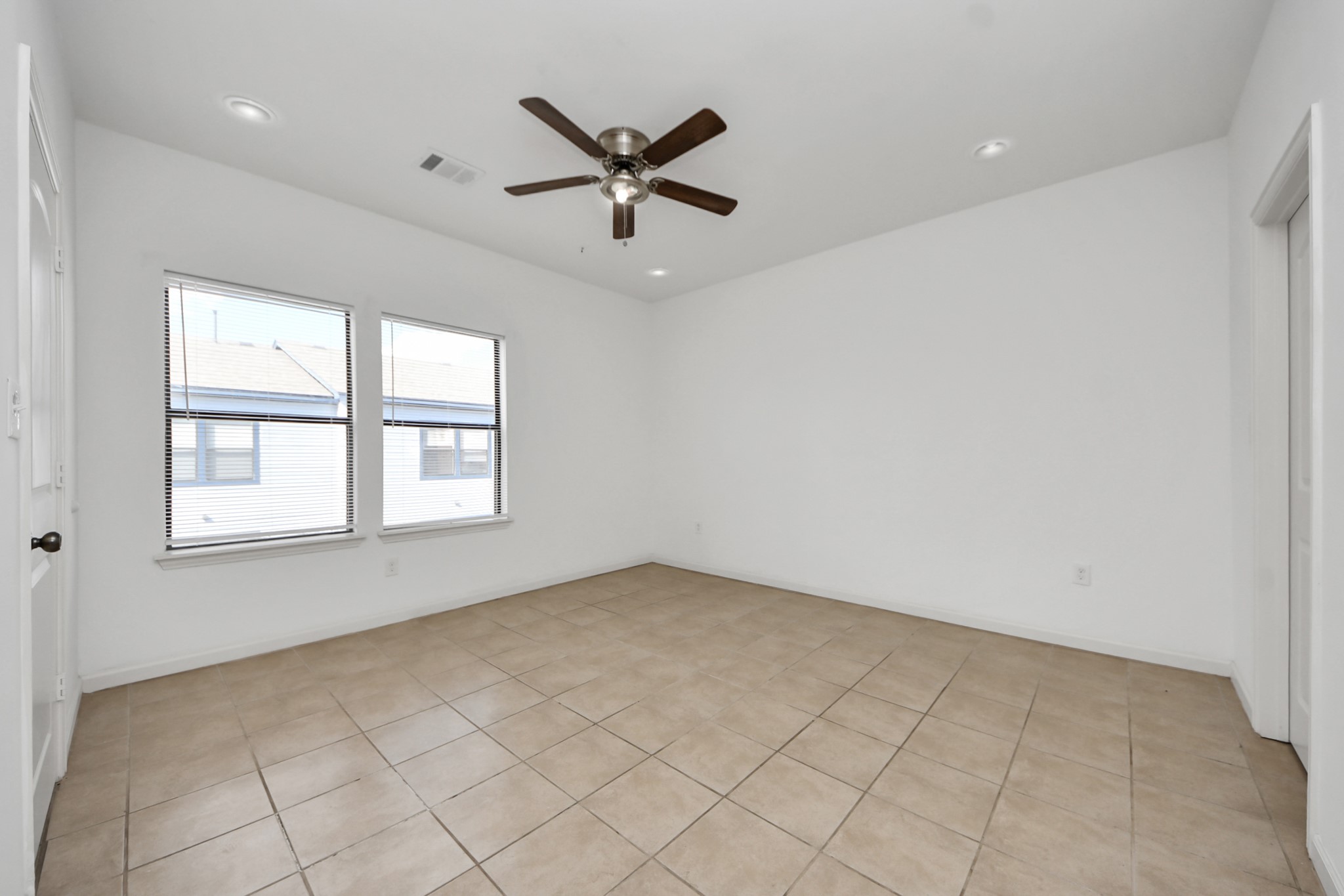 4311 Oak Ridge Drive B Property Photo 8