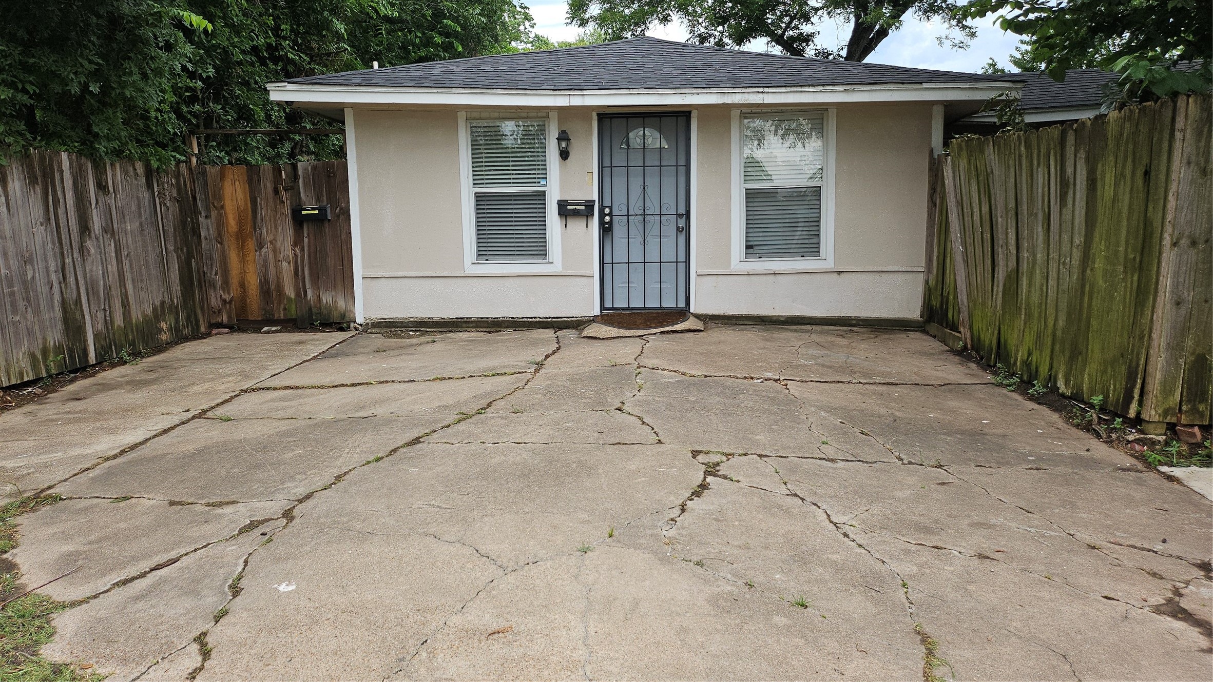 5603 Northridge Drive Property Photo 1