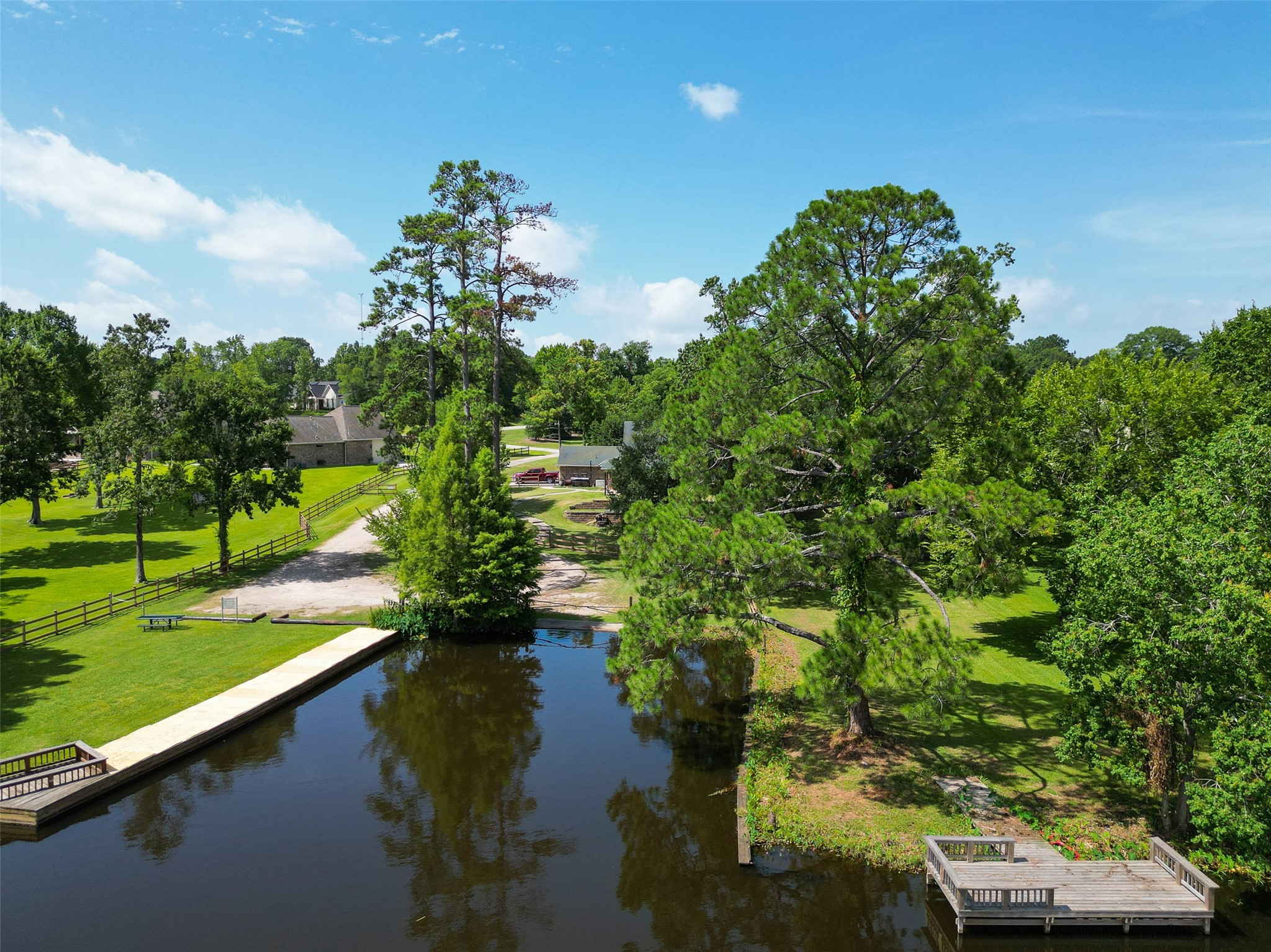 1572 Emerald Lakes Drive Property Photo 4