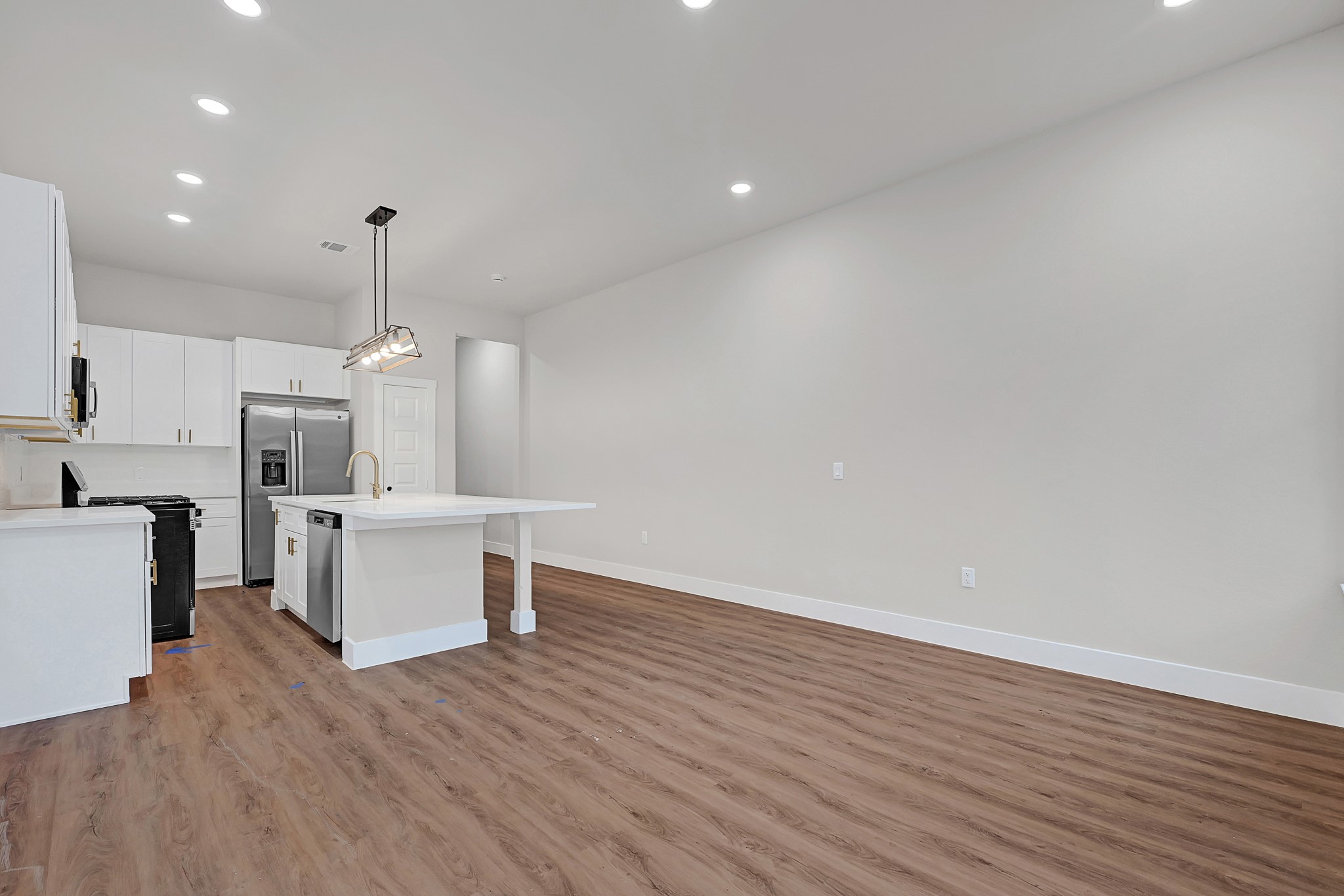 112 S San Jacinto Street Property Photo 4