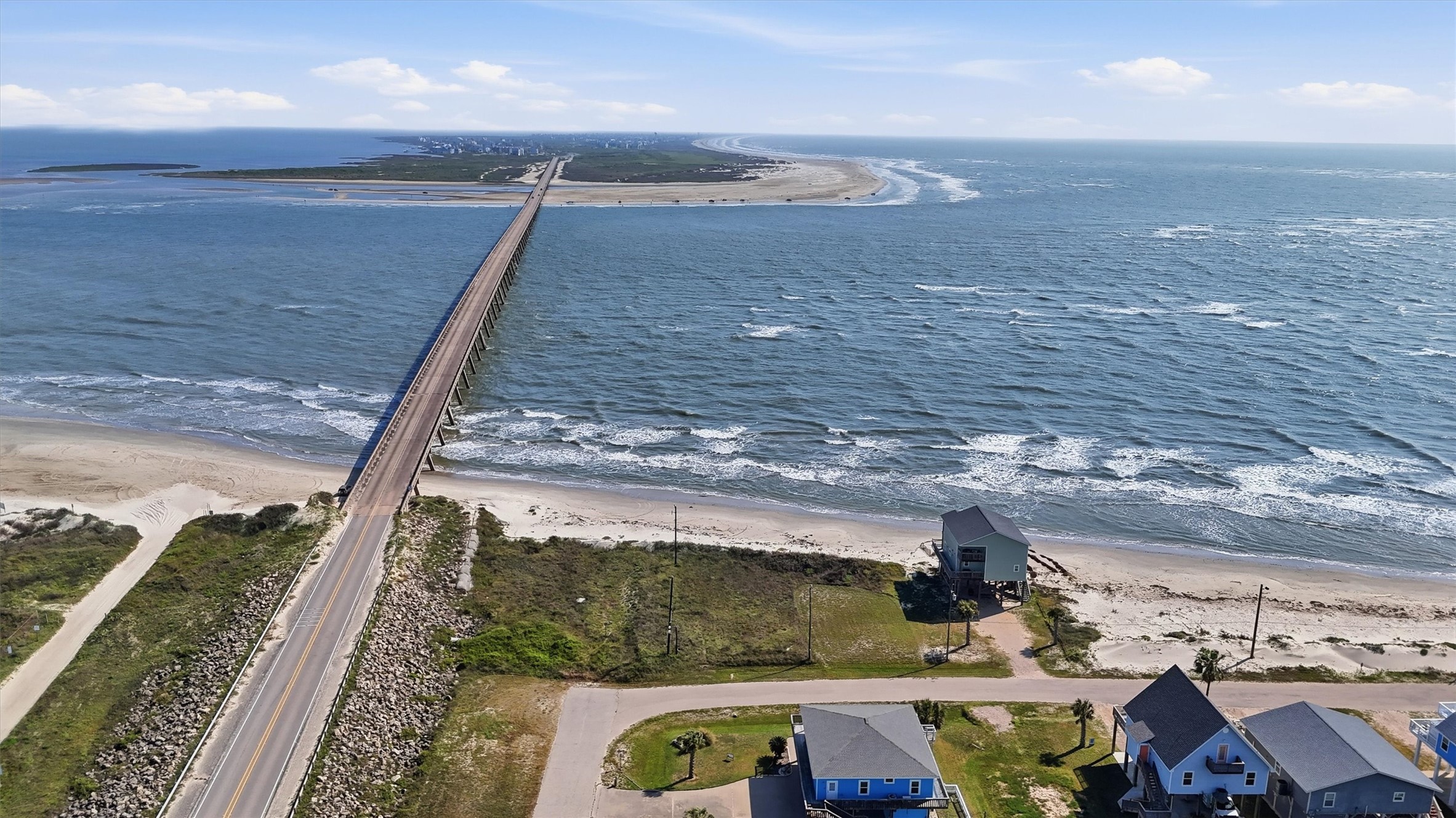 13238 Gulf Beach Dr Property Photo 11