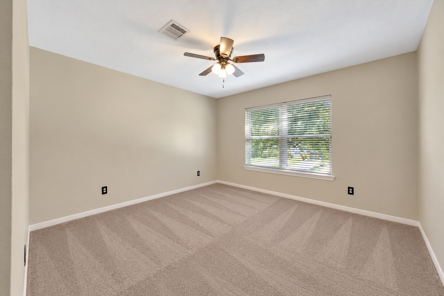 15403 Willow Shores Drive Property Photo 30