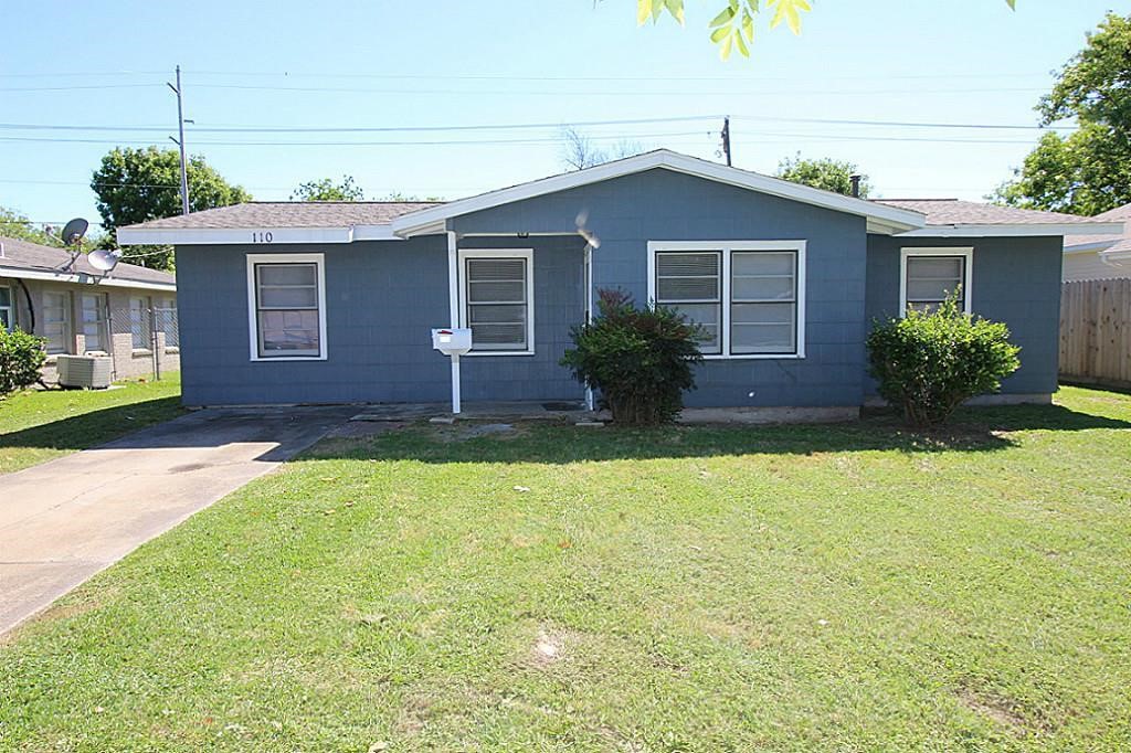 110 14th Street N Property Photo 1