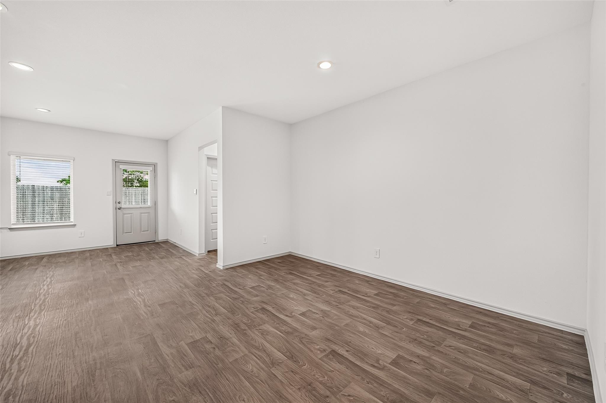 1143 Buffalograss Trail Property Photo 12