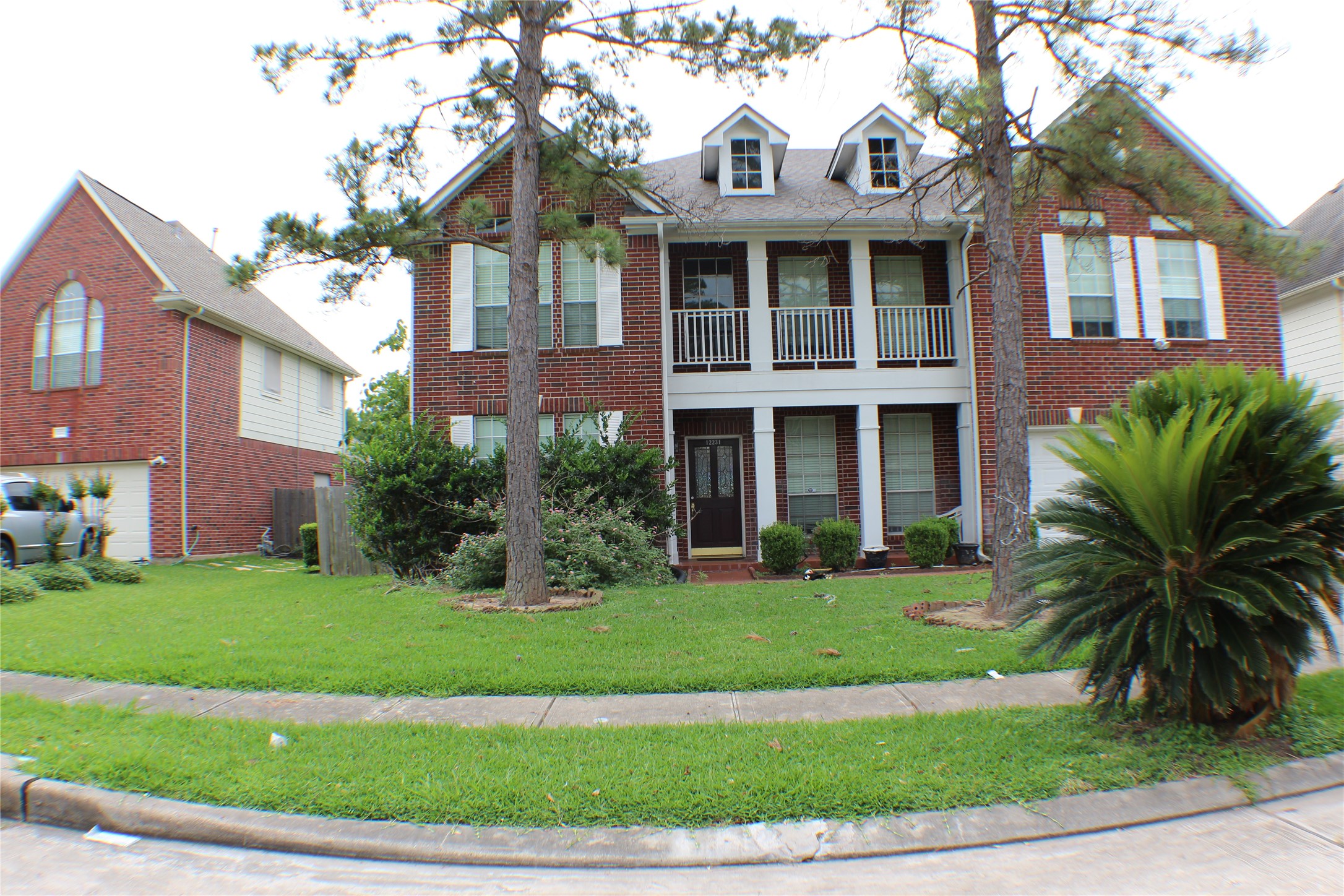 12231 Ashford Park Drive Property Photo 2