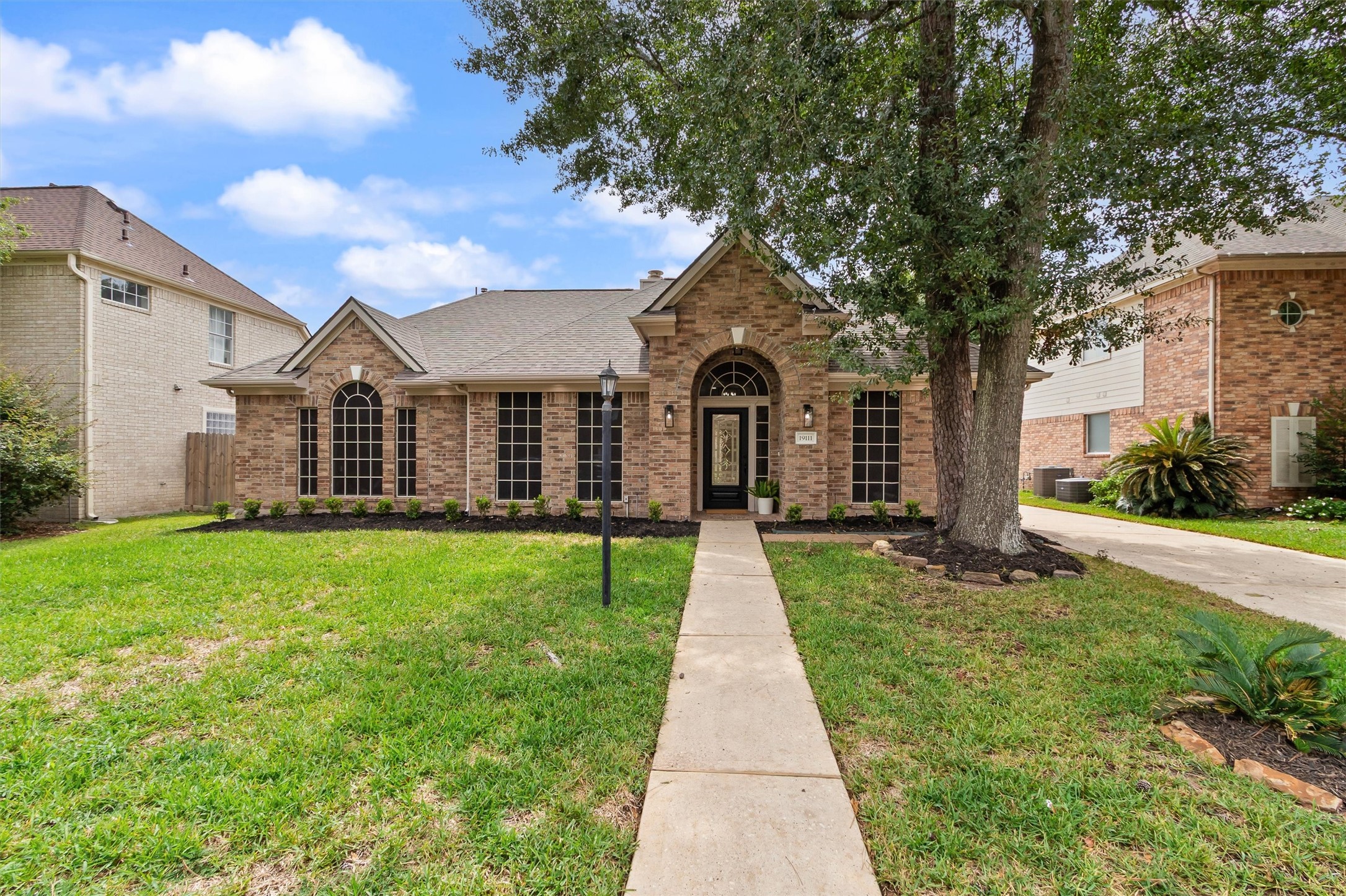 19111 Emory Trail Property Photo 1