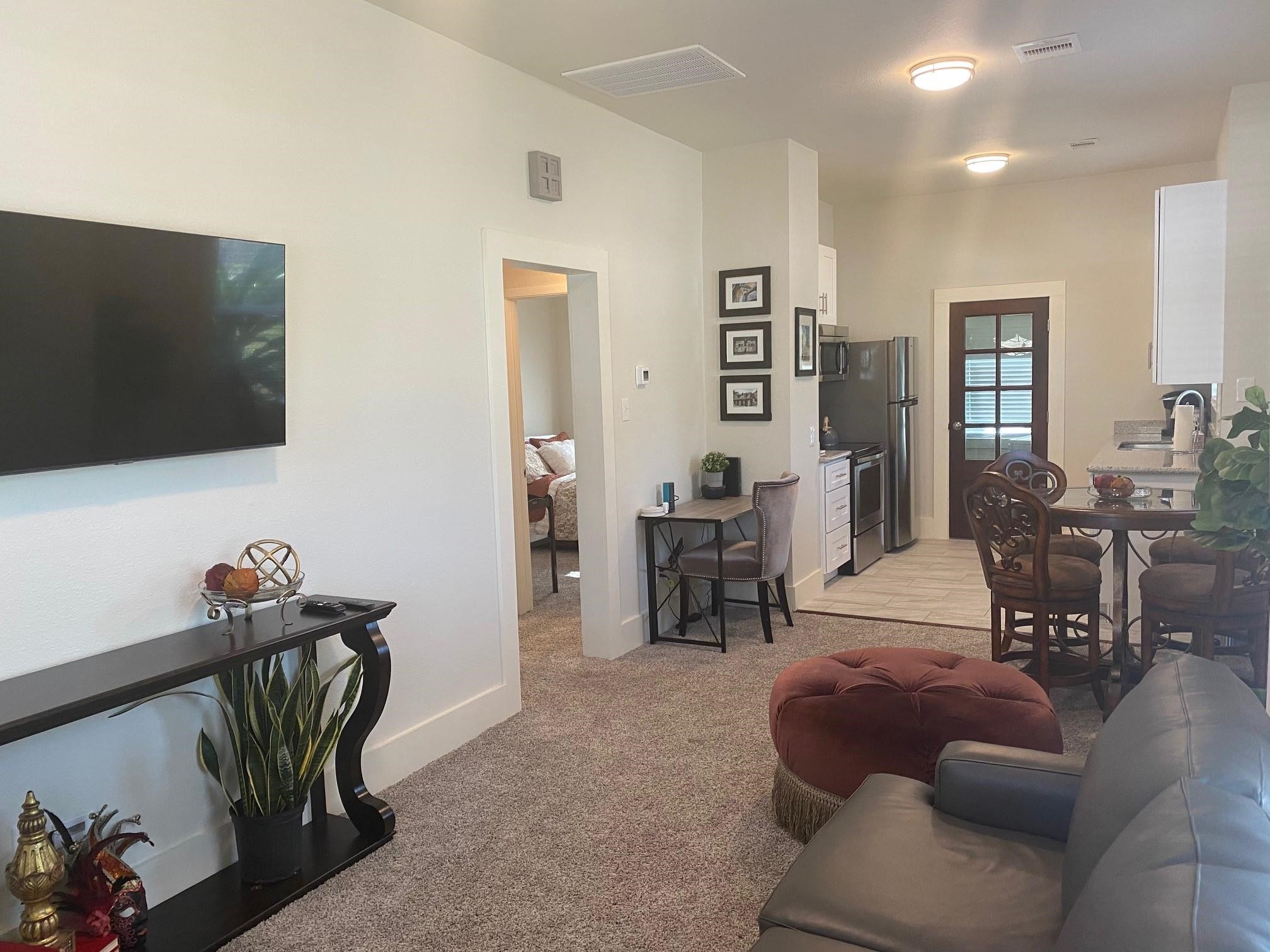 2708 Winbern Street Property Photo 1