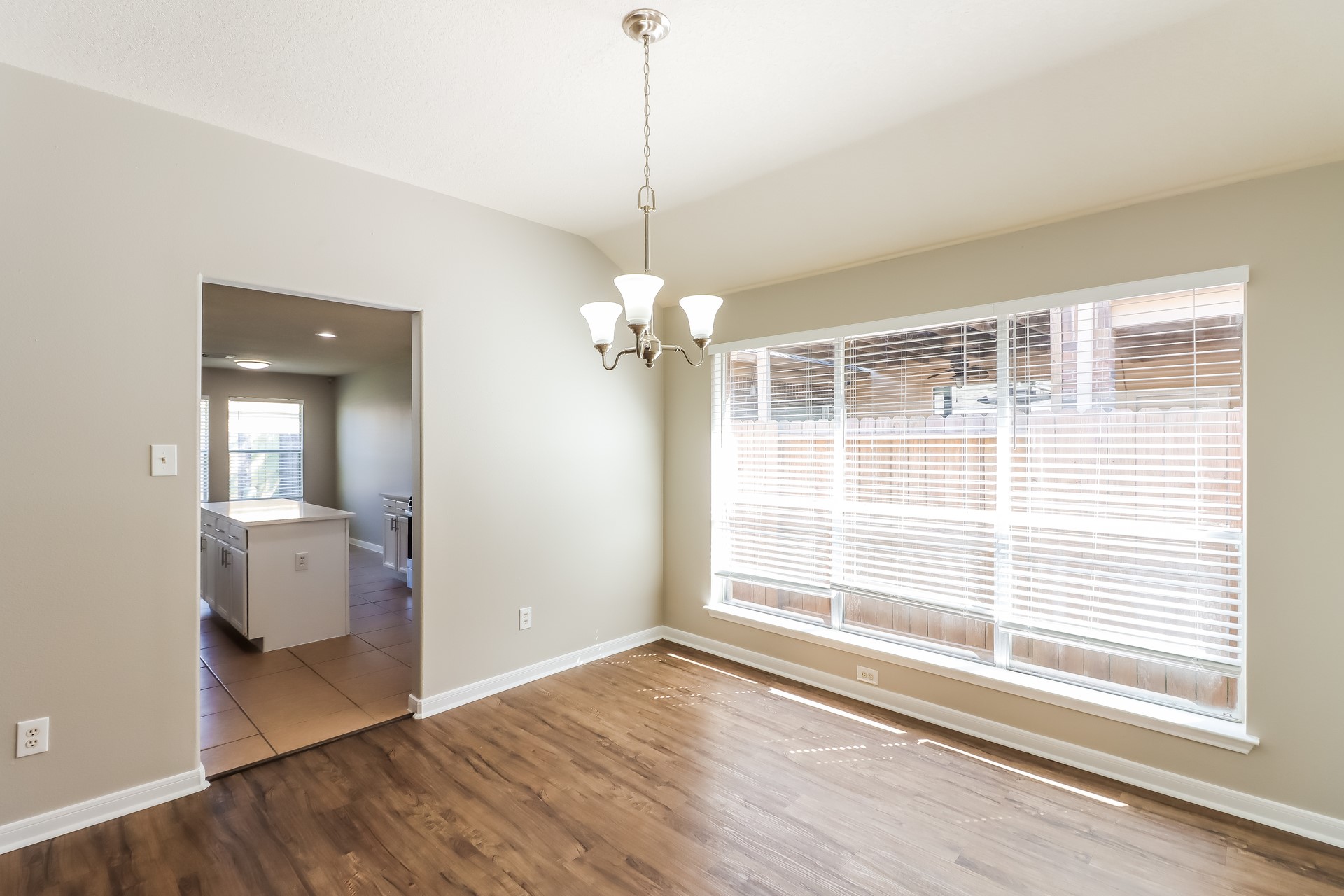 3638 Slocom Drive Property Photo 6