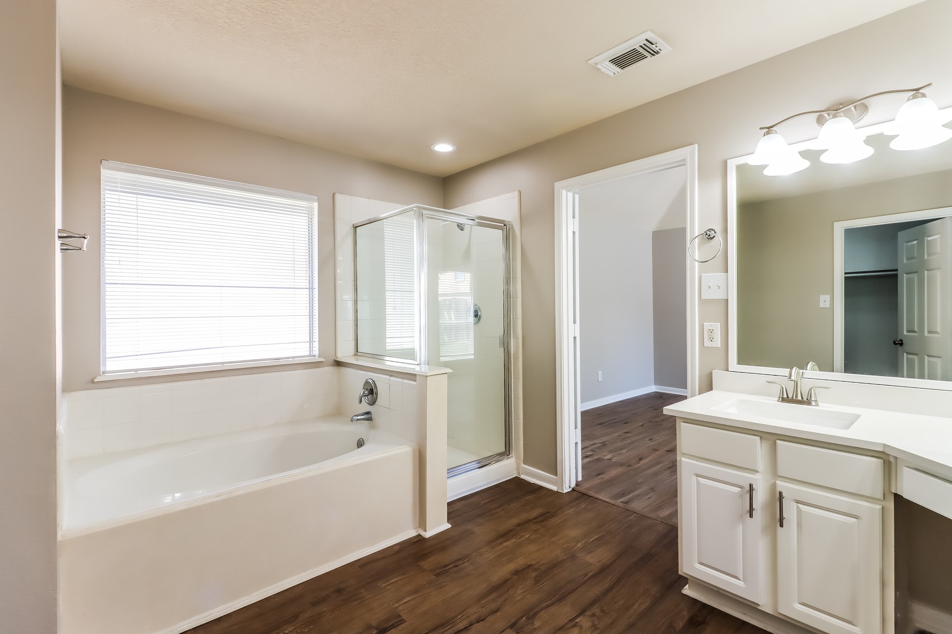 3638 Slocom Drive Property Photo 14