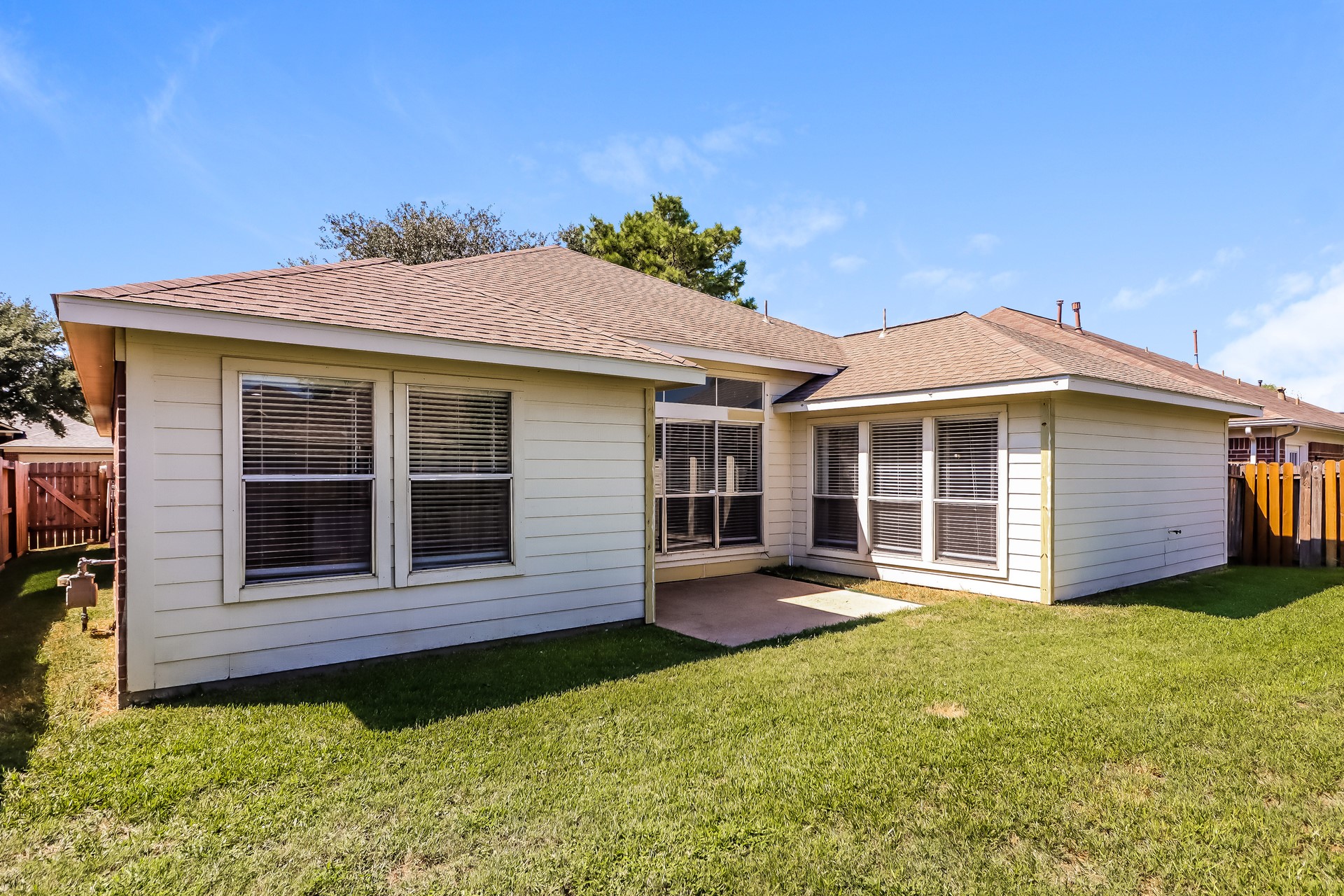 3638 Slocom Drive Property Photo 16