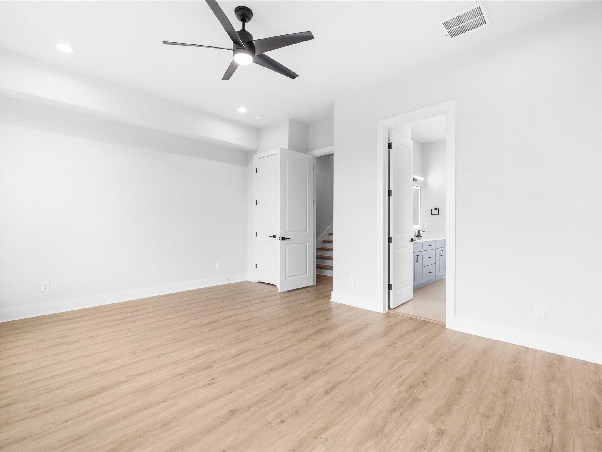 120 Estelle Street Property Photo 31