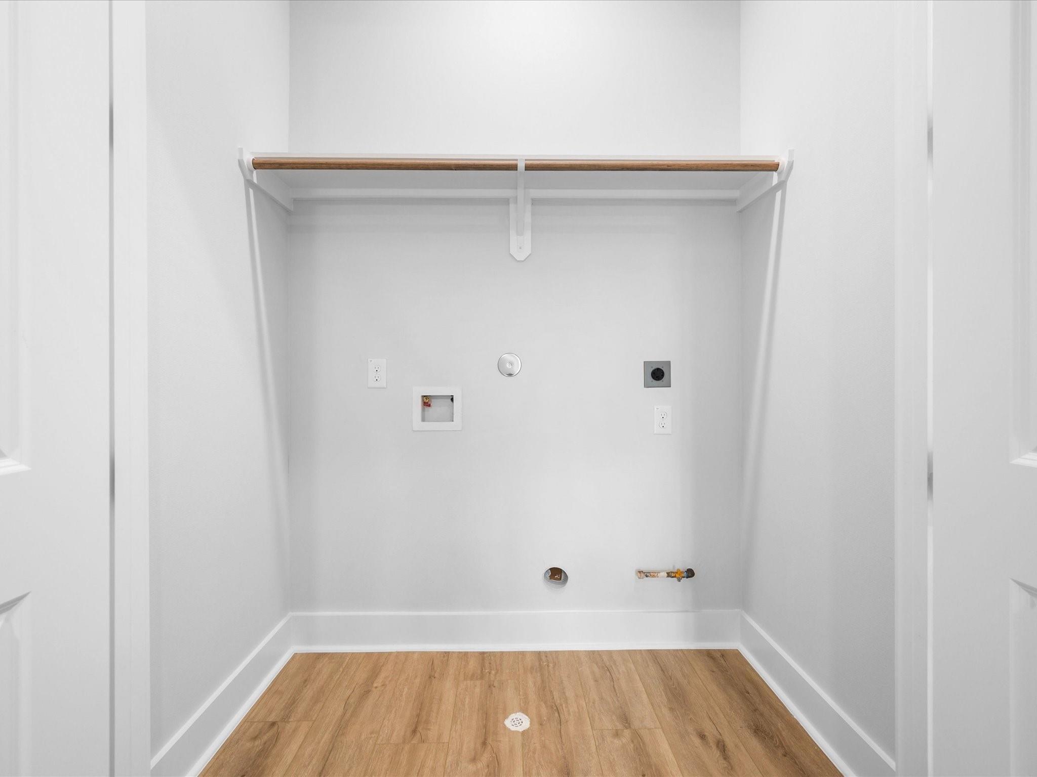 120 Estelle Street Property Photo 39