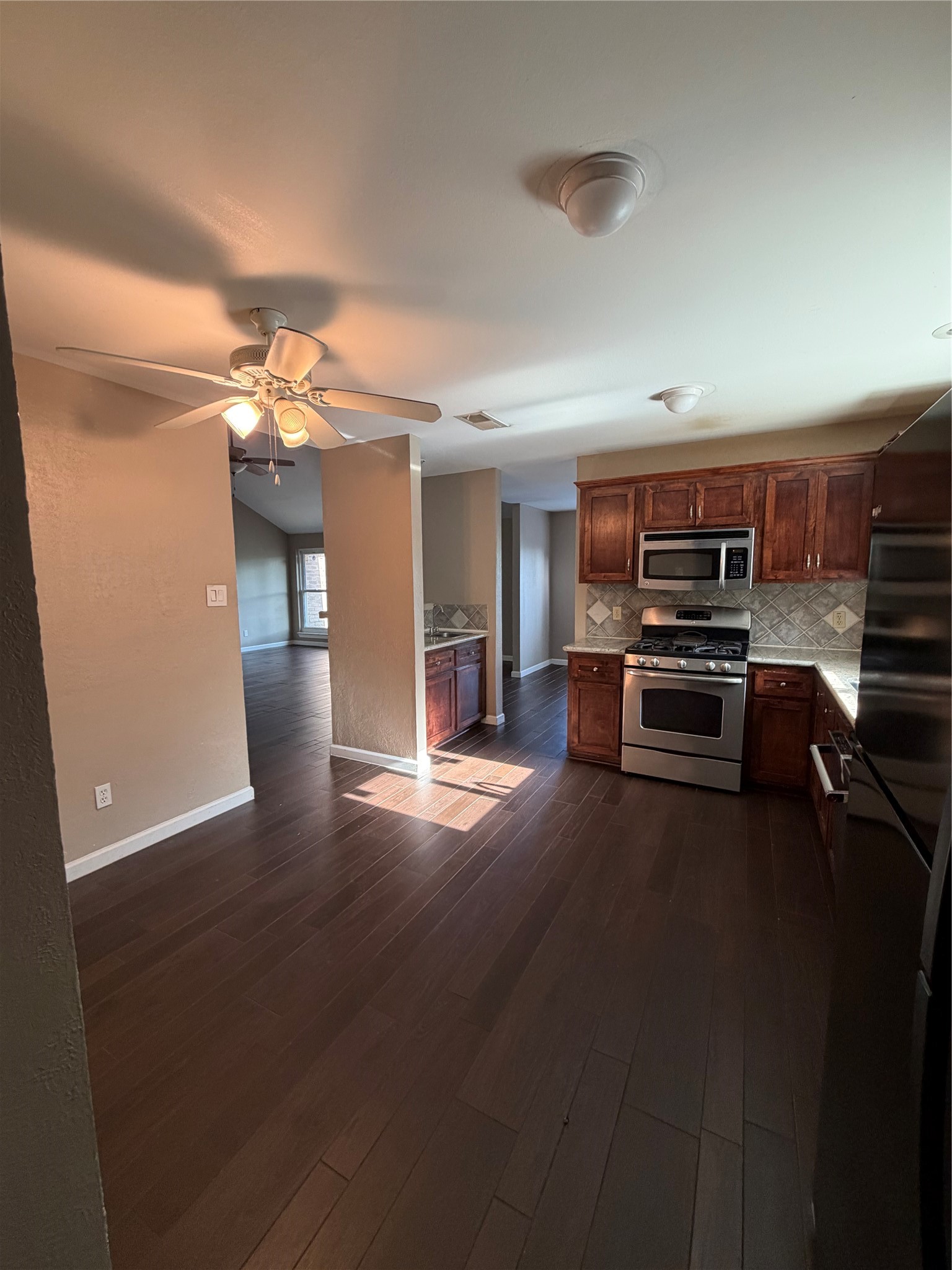 2118 Aberdeen Drive Property Photo 18