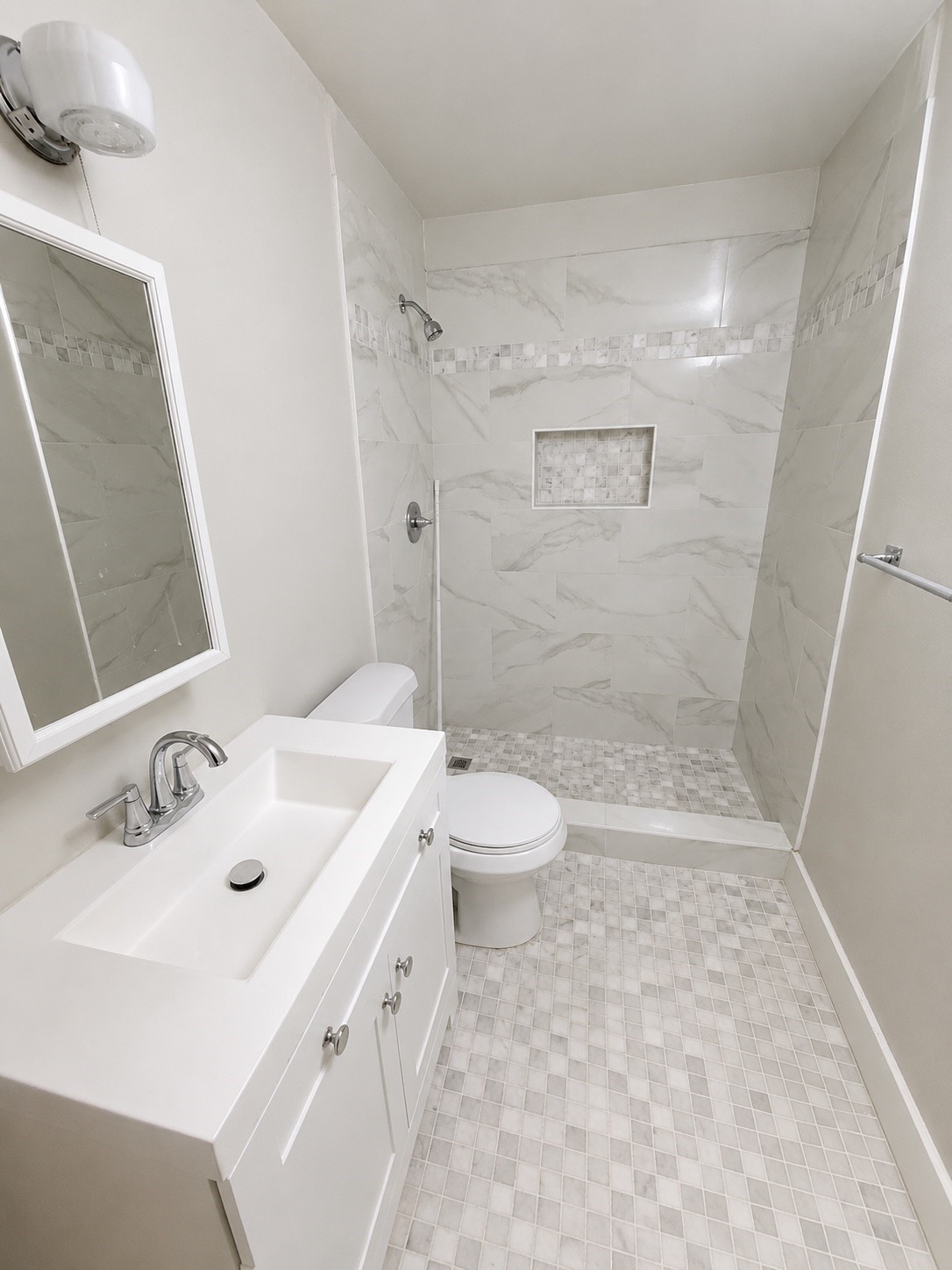 5343 Richmond Avenue 11 Property Photo 19