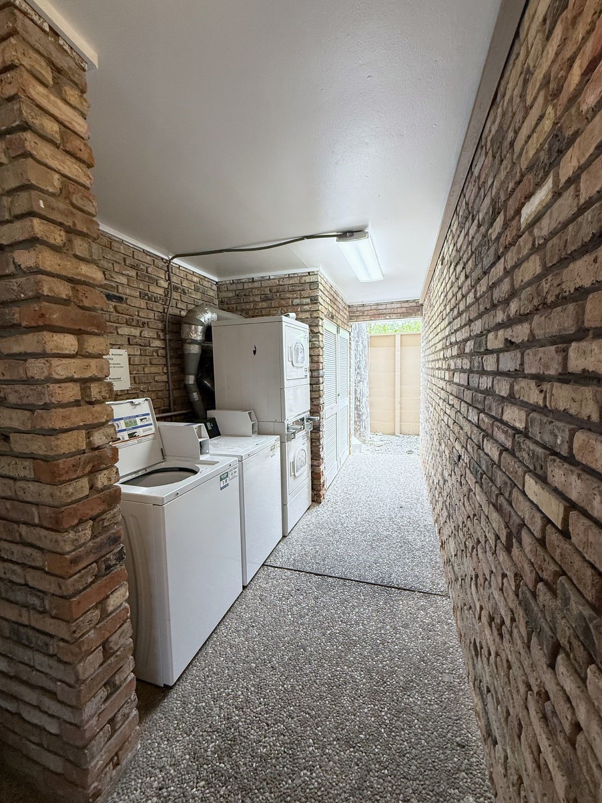 5343 Richmond Avenue 11 Property Photo 20