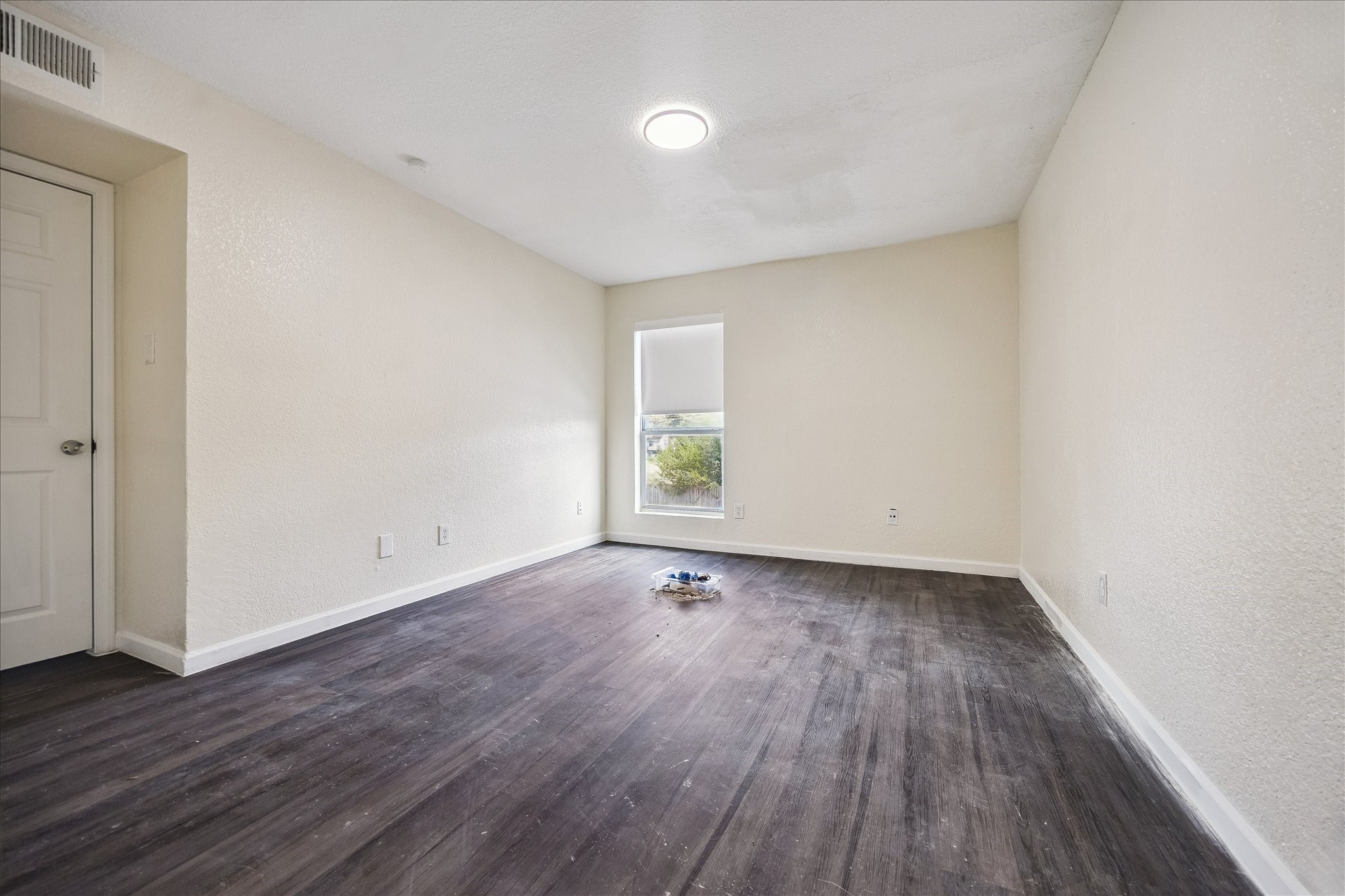 8100 Creekbend Drive 192 Property Photo 7