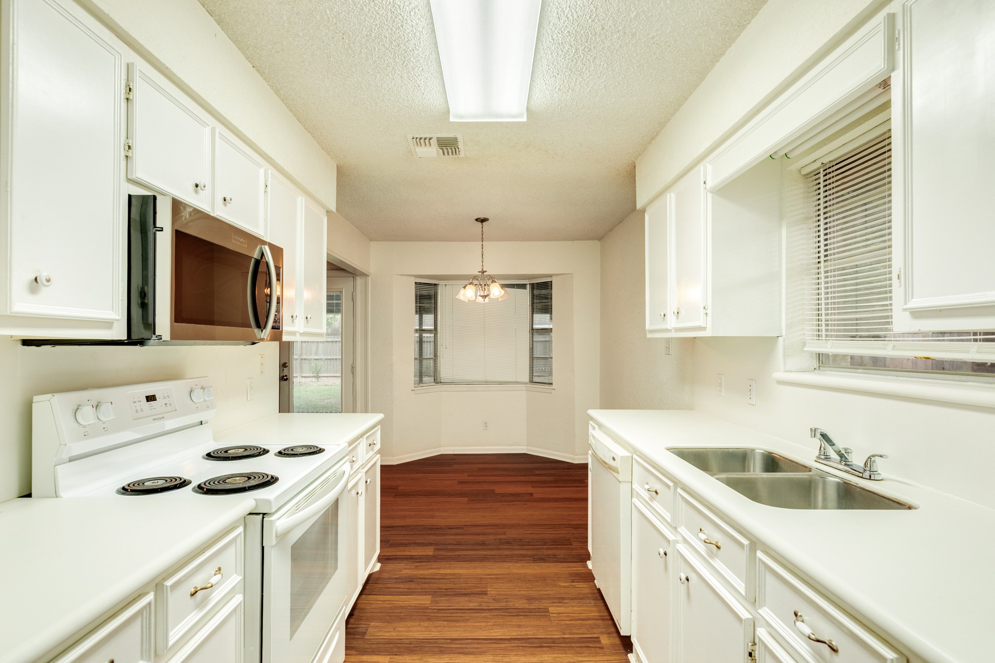 256 Freeman Boulevard Property Photo 14
