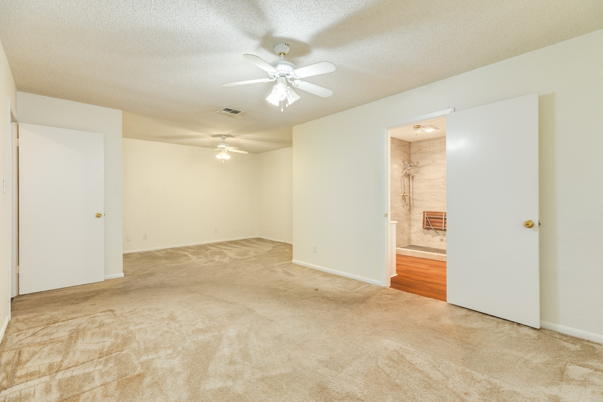 256 Freeman Boulevard Property Photo 16