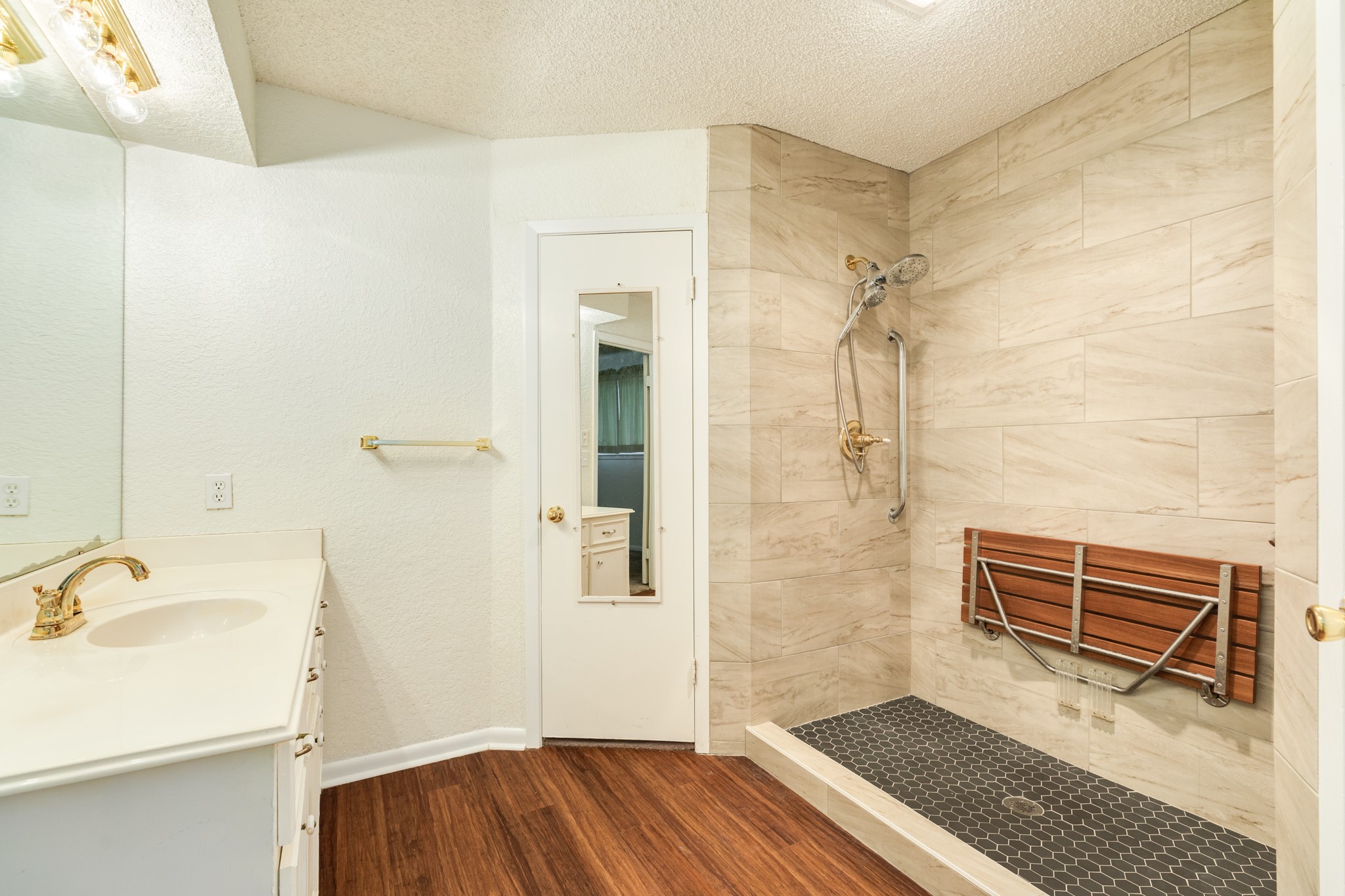 256 Freeman Boulevard Property Photo 17