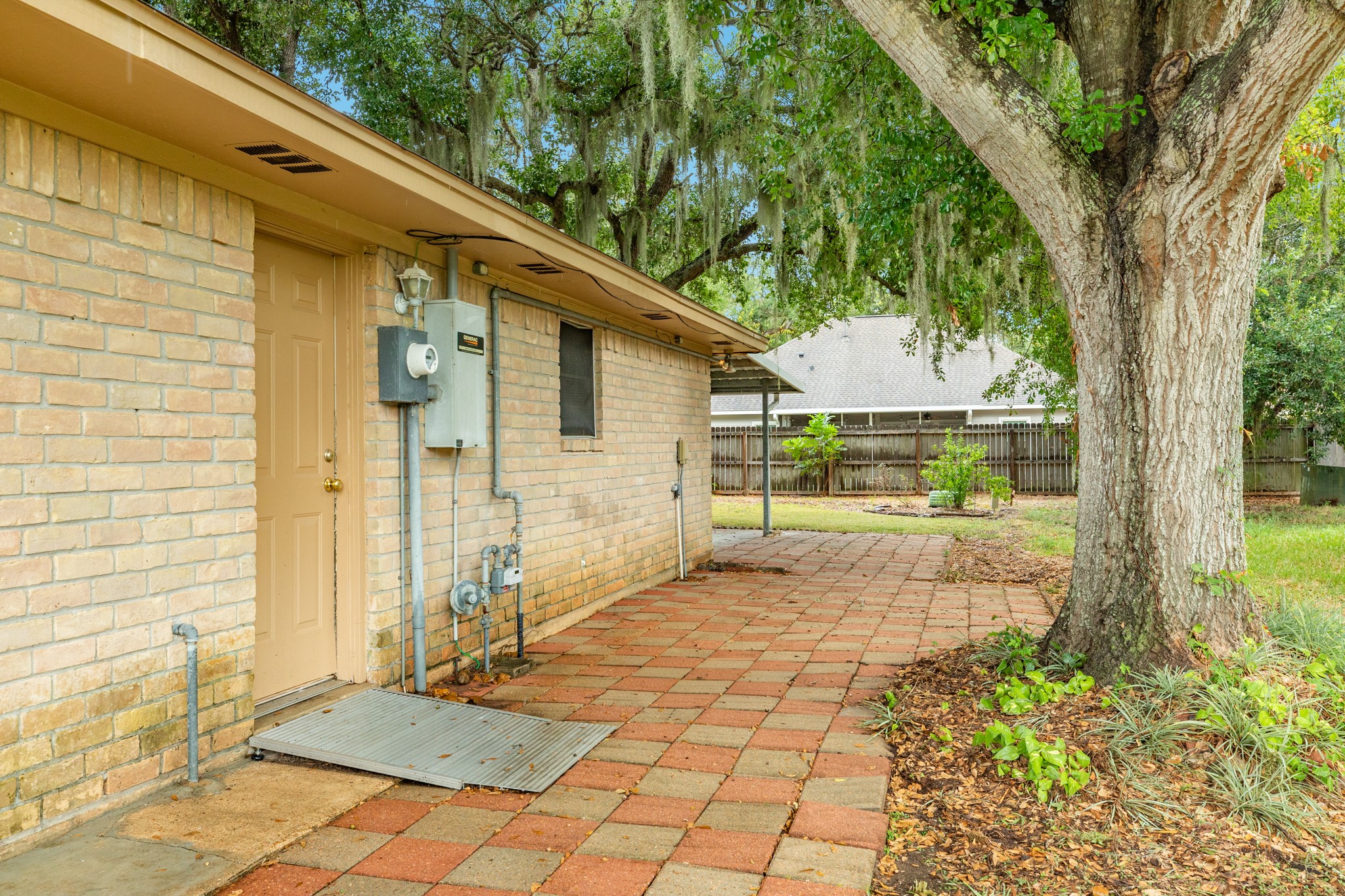 256 Freeman Boulevard Property Photo 27