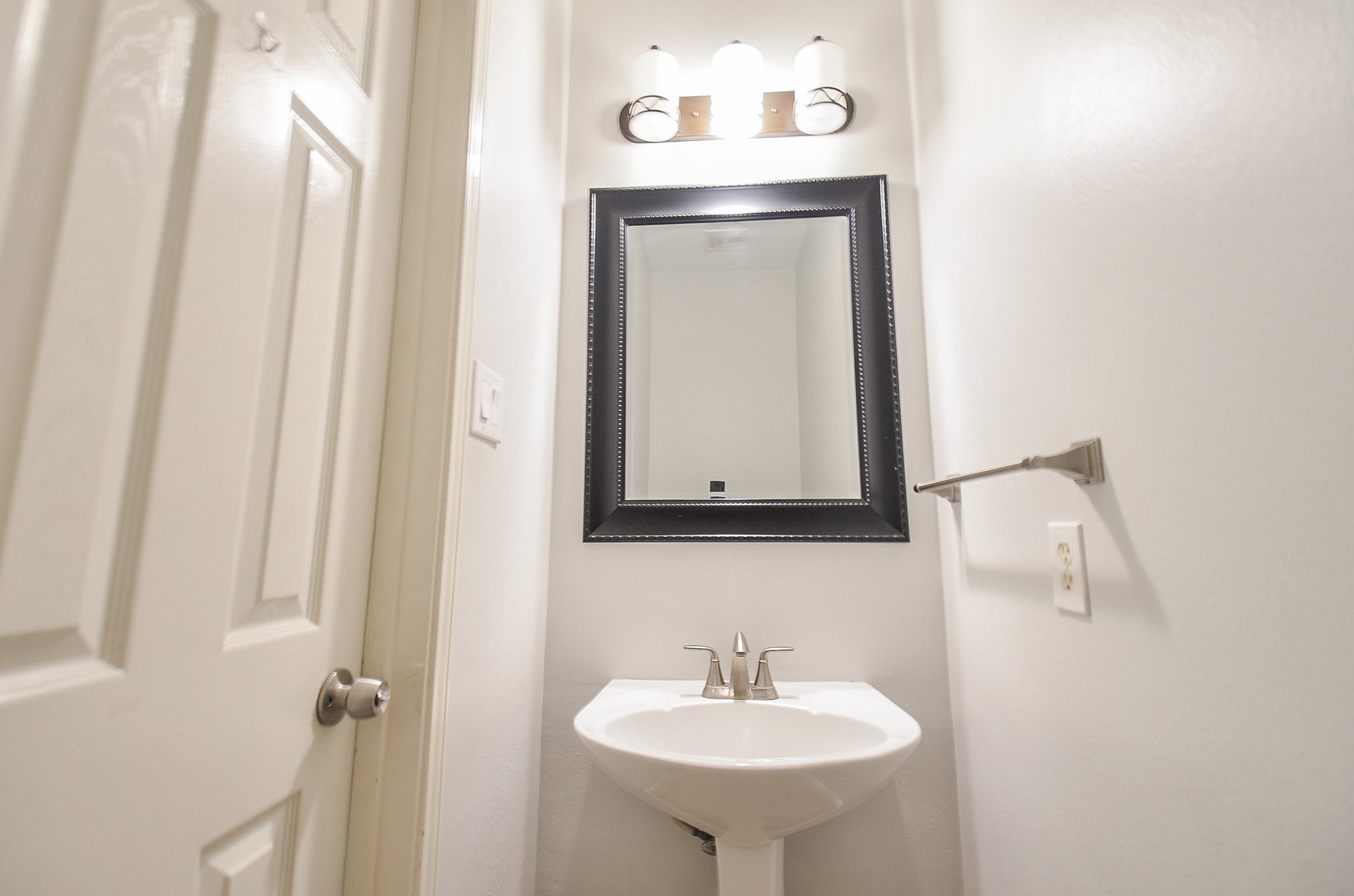 1939 Cornerstone Place Drive Property Photo 27