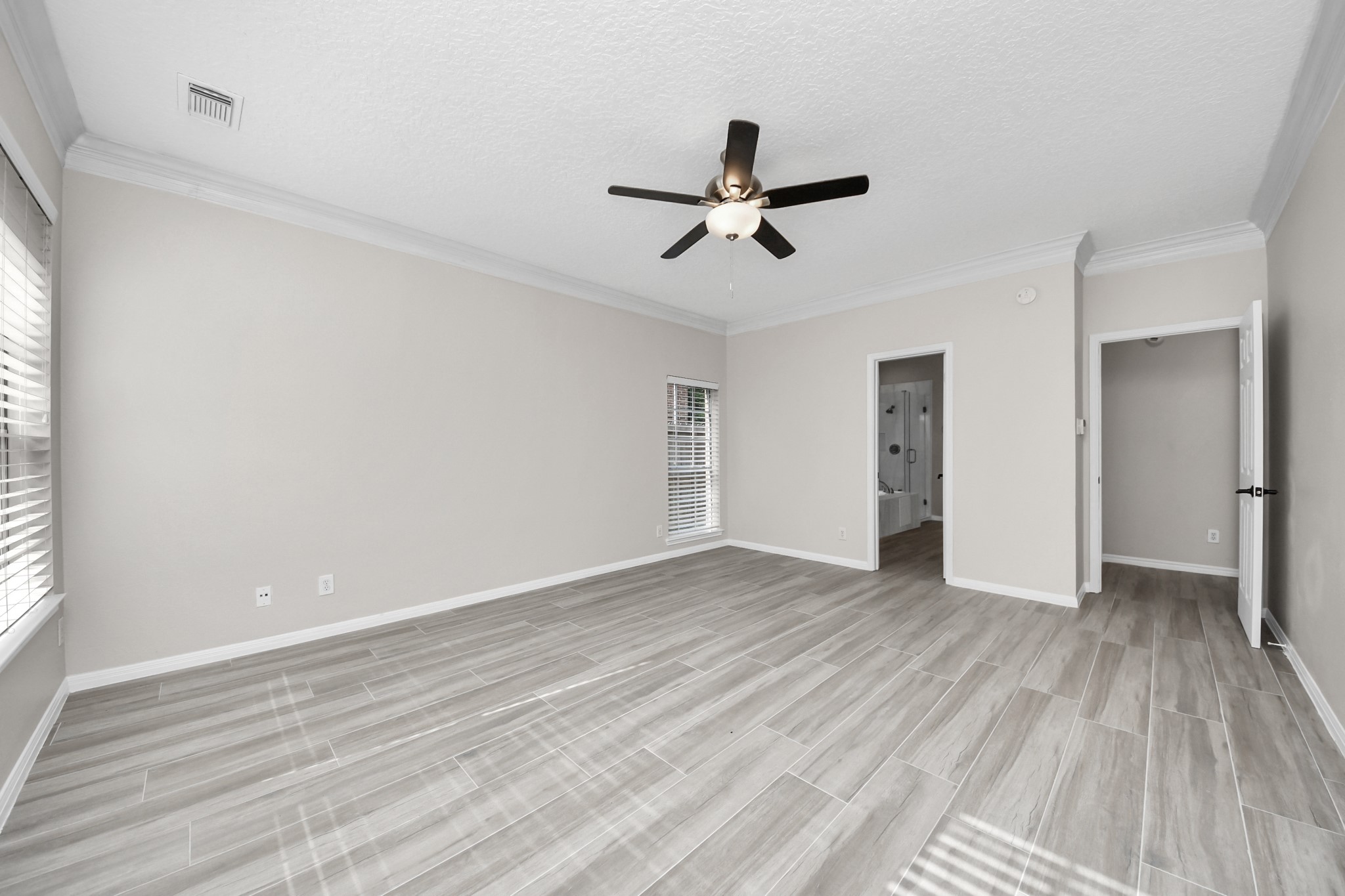 1335 Crescent Parkway Court Property Photo 25
