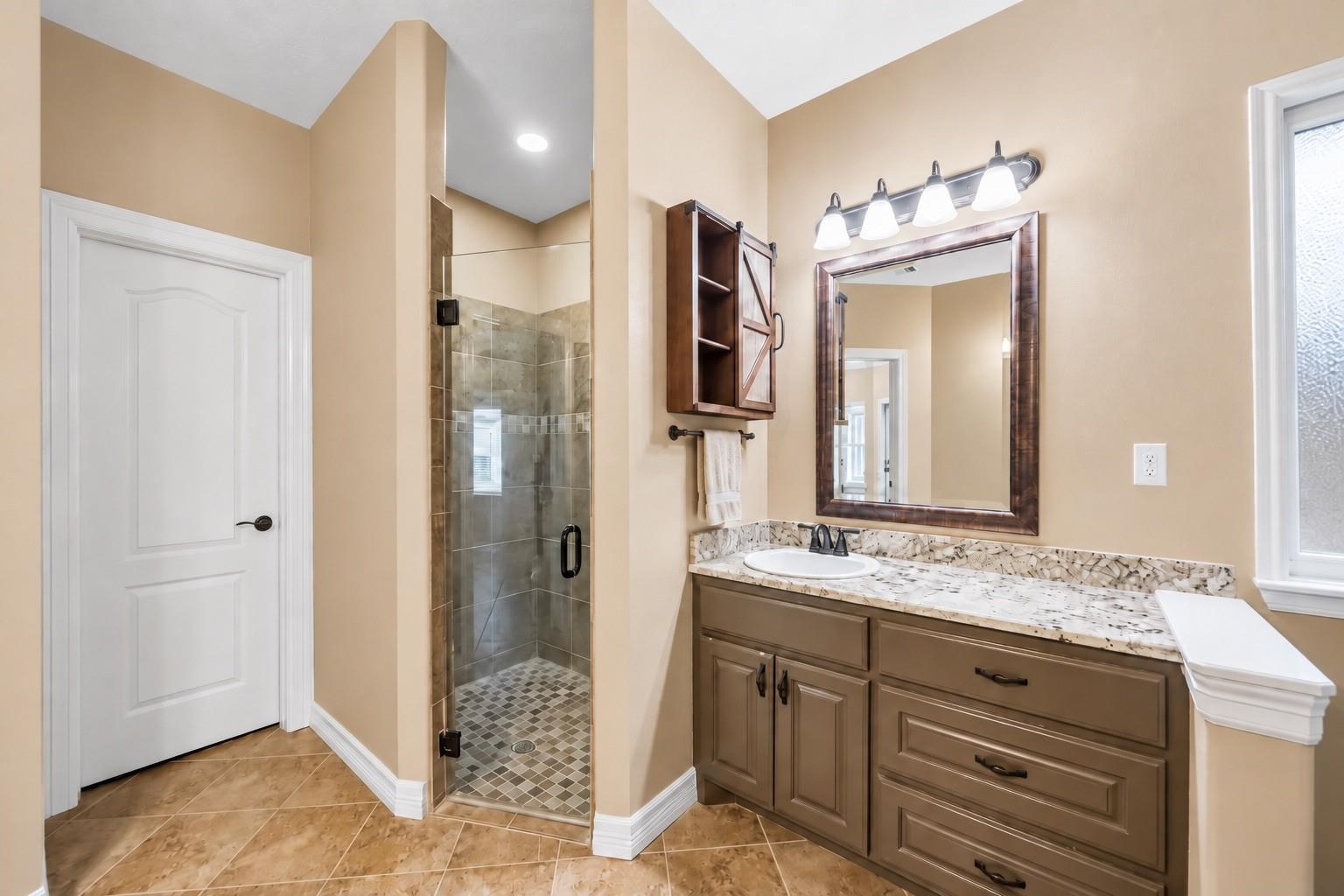 21015 Angus Drive Property Photo 16