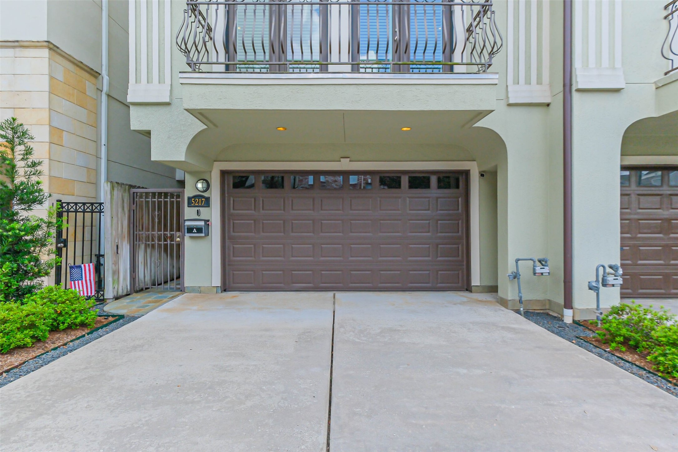 5217 Rose Street A Property Photo 9