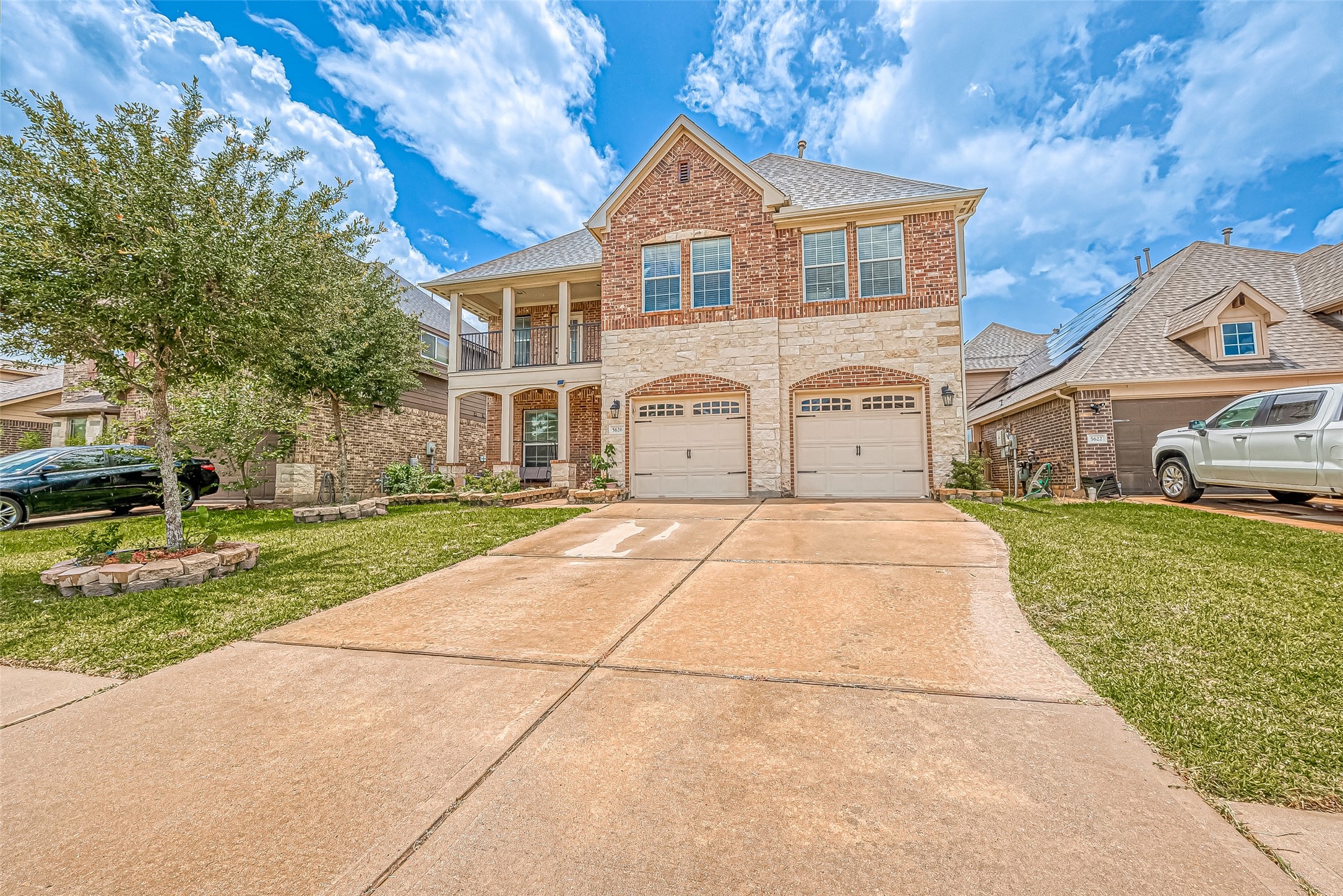 5626 Jay Thrush Drive Property Photo 3