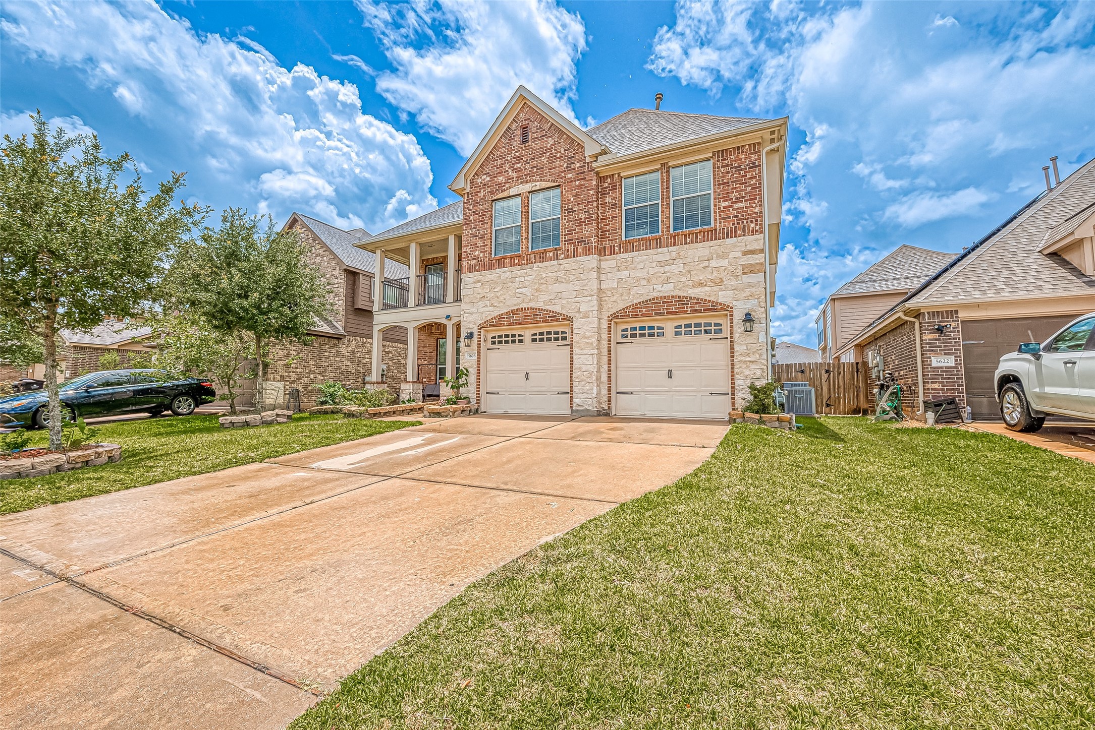 5626 Jay Thrush Drive Property Photo 4