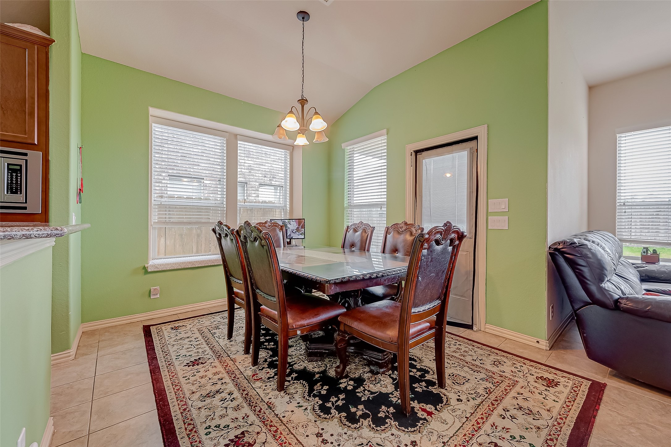 5626 Jay Thrush Drive Property Photo 16