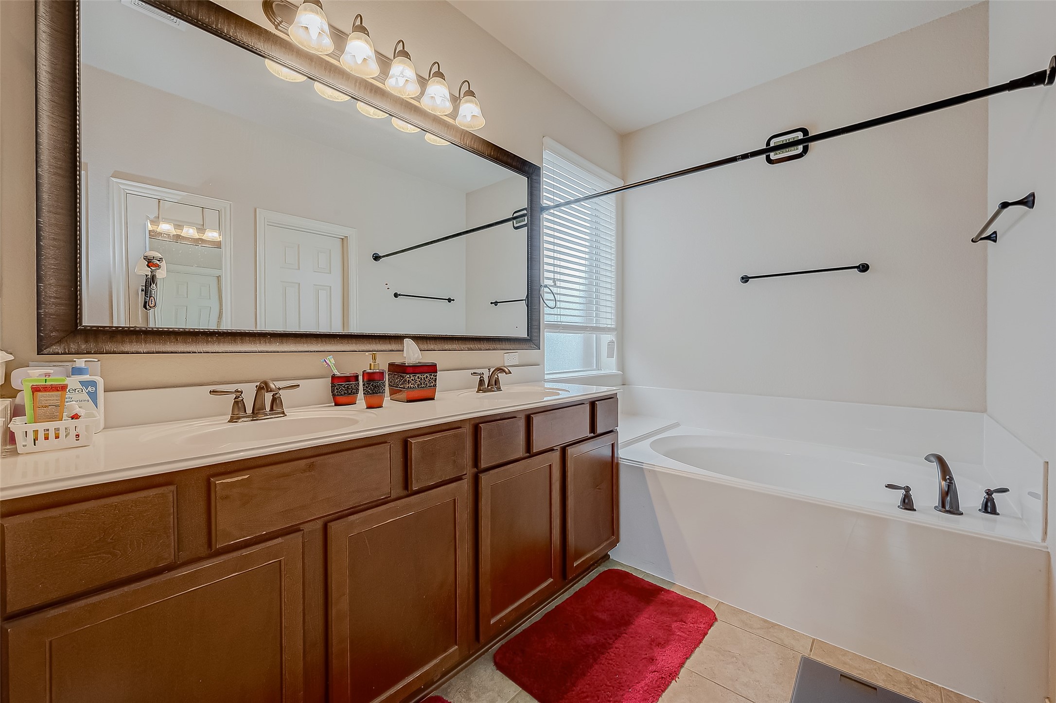 5626 Jay Thrush Drive Property Photo 27