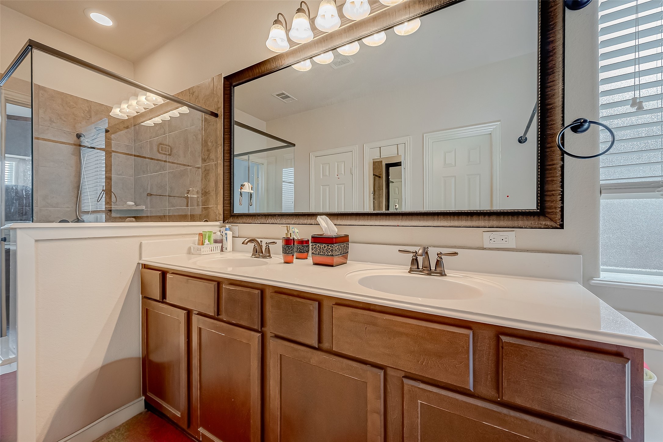 5626 Jay Thrush Drive Property Photo 29