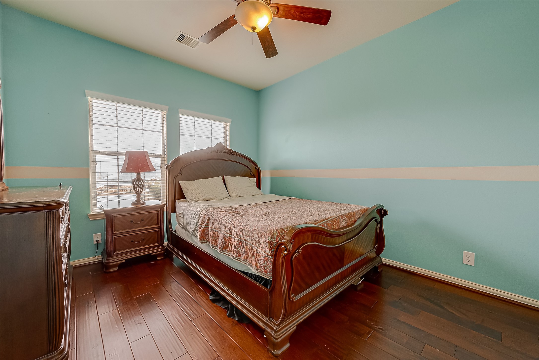 5626 Jay Thrush Drive Property Photo 38