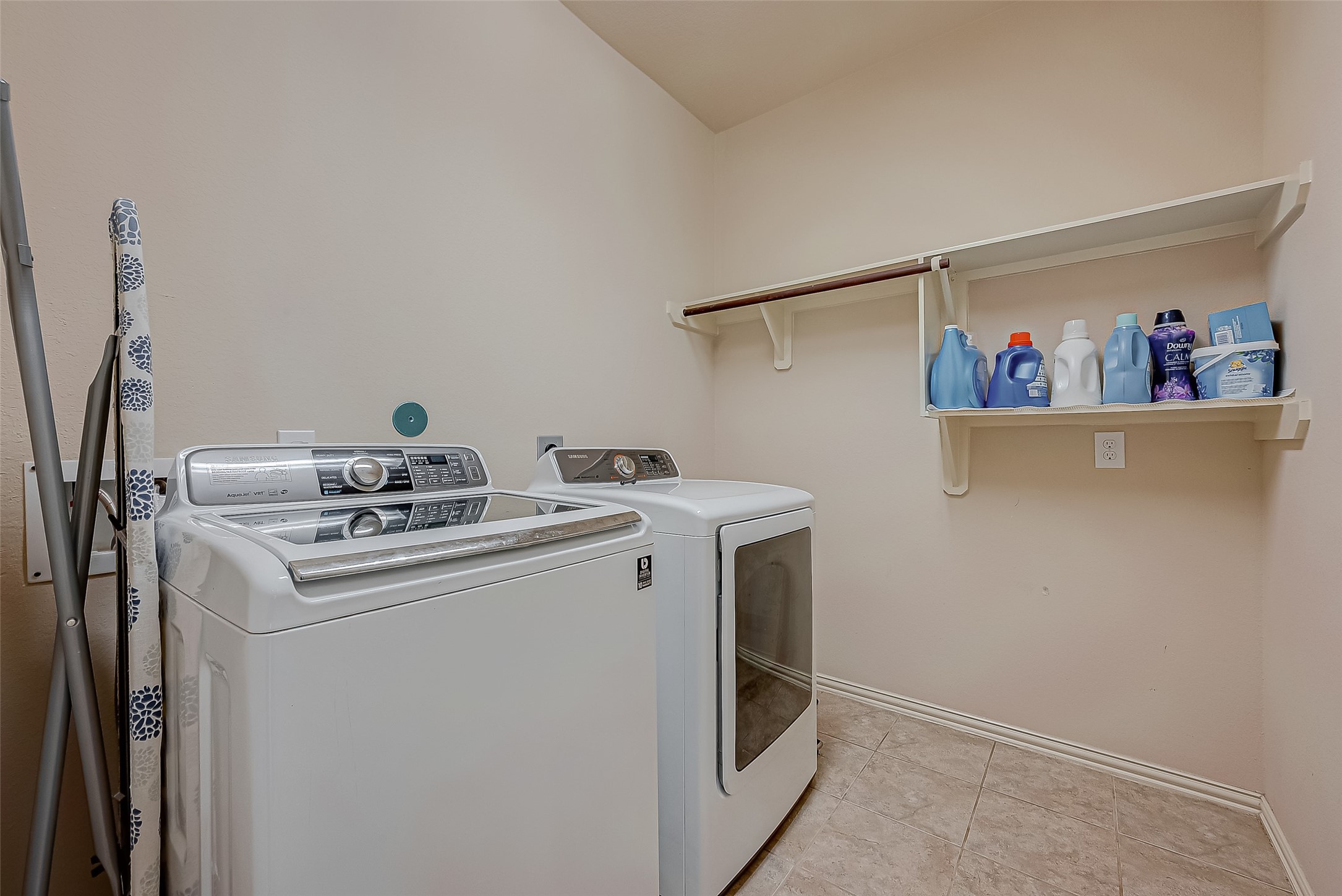 5626 Jay Thrush Drive Property Photo 42