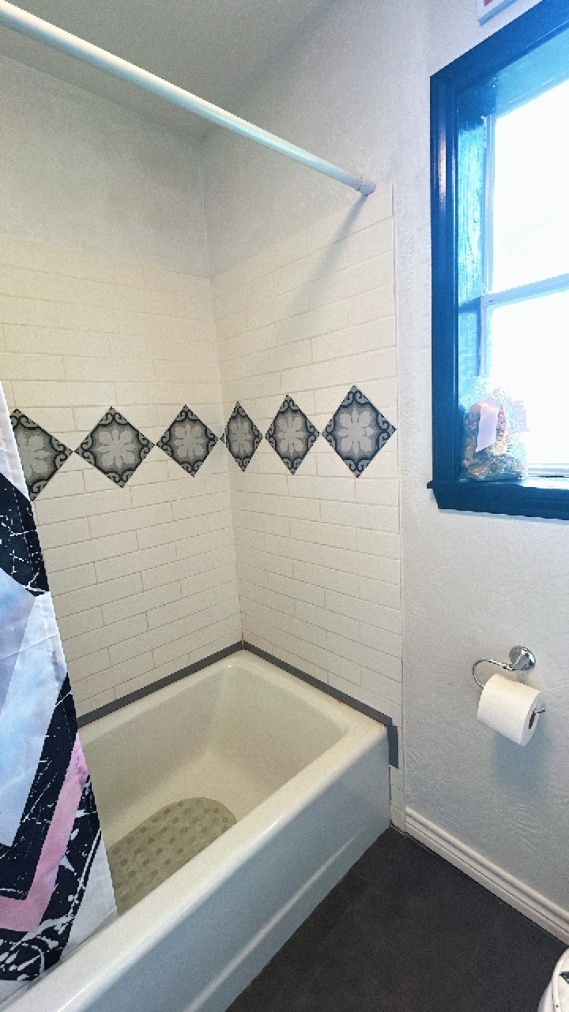 319 E Walnut Property Photo 14