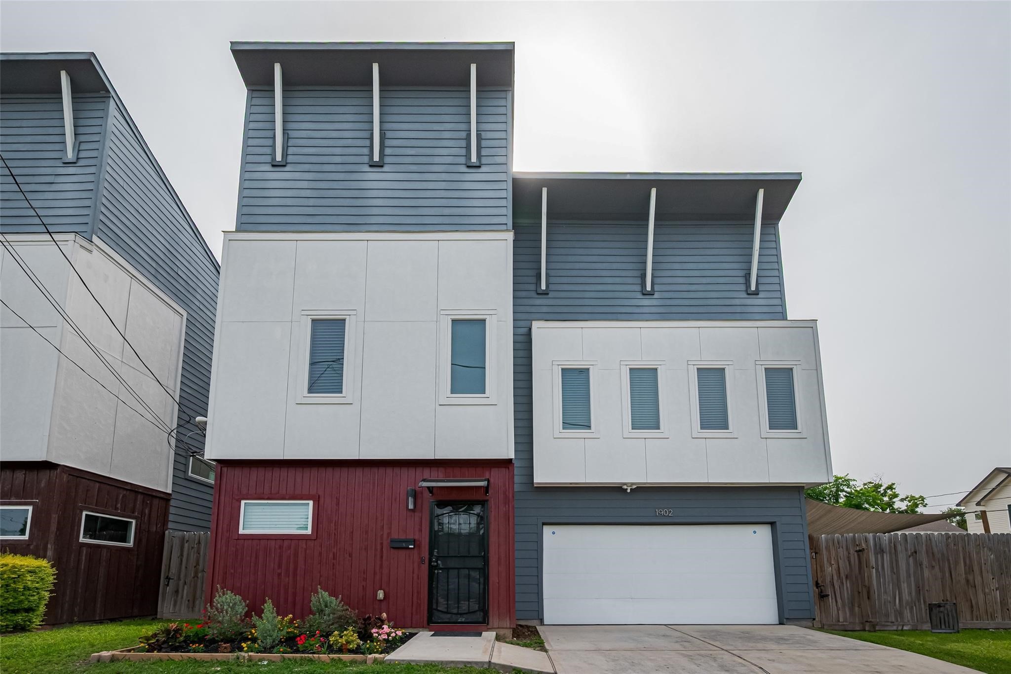 1902 Dan Street Property Photo 2