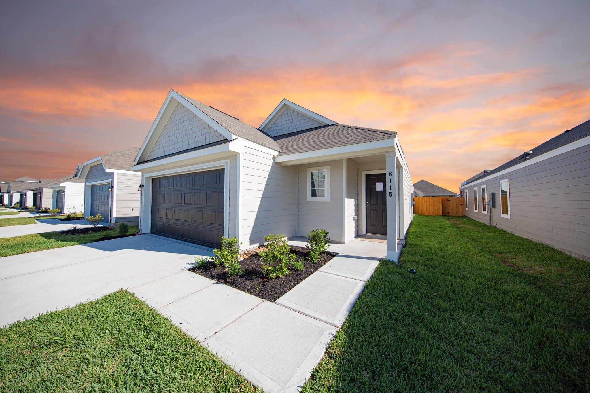 8115 Vanilla Orchid Drive Property Photo 3