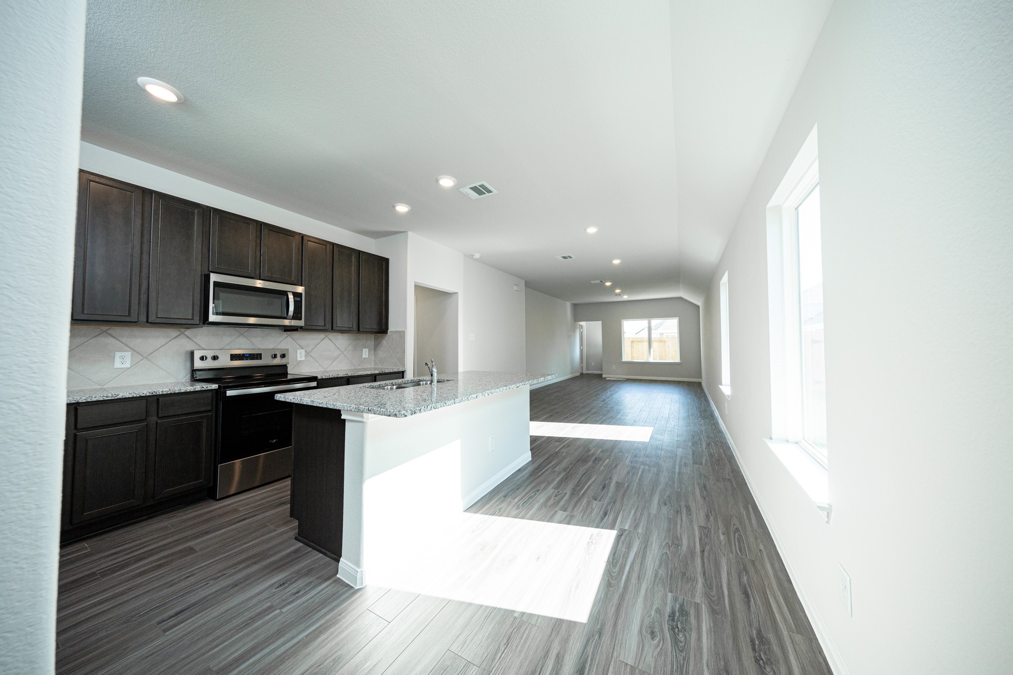 8115 Vanilla Orchid Drive Property Photo 4