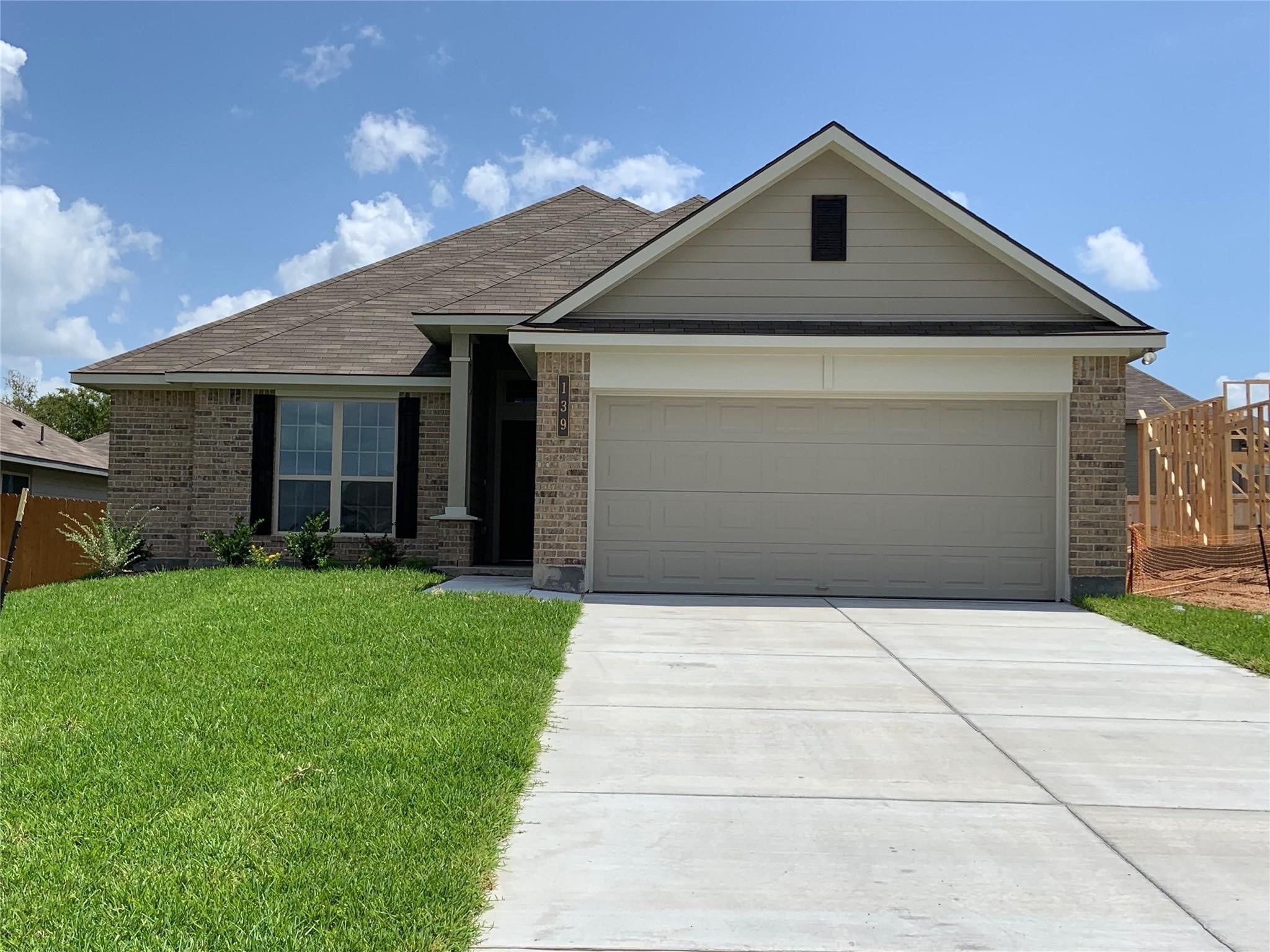 139 Bates Court Property Photo 1