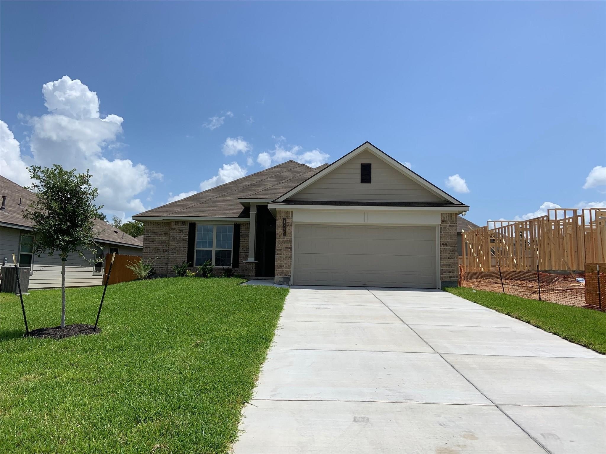 139 Bates Court Property Photo 2