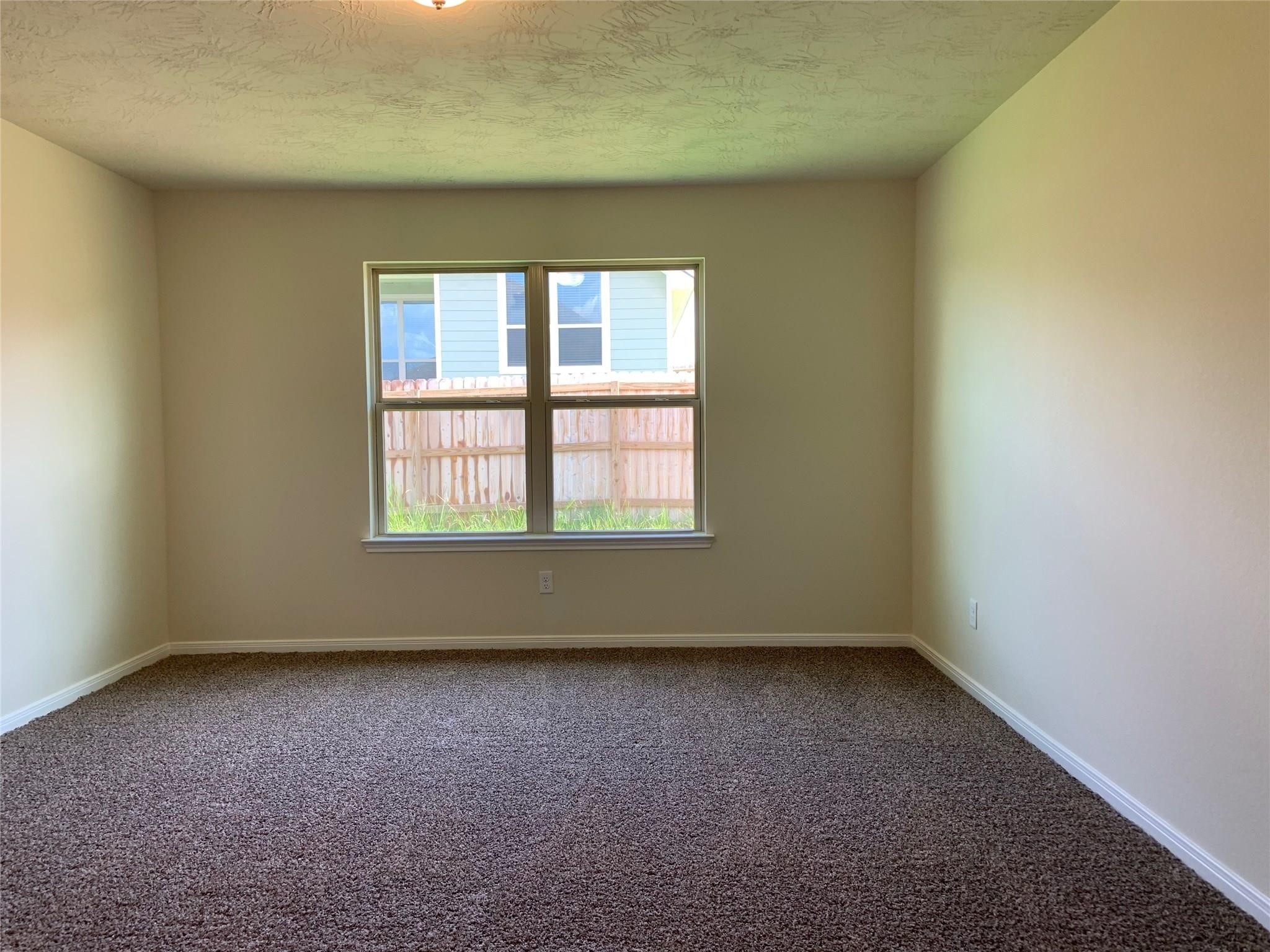 139 Bates Court Property Photo 13