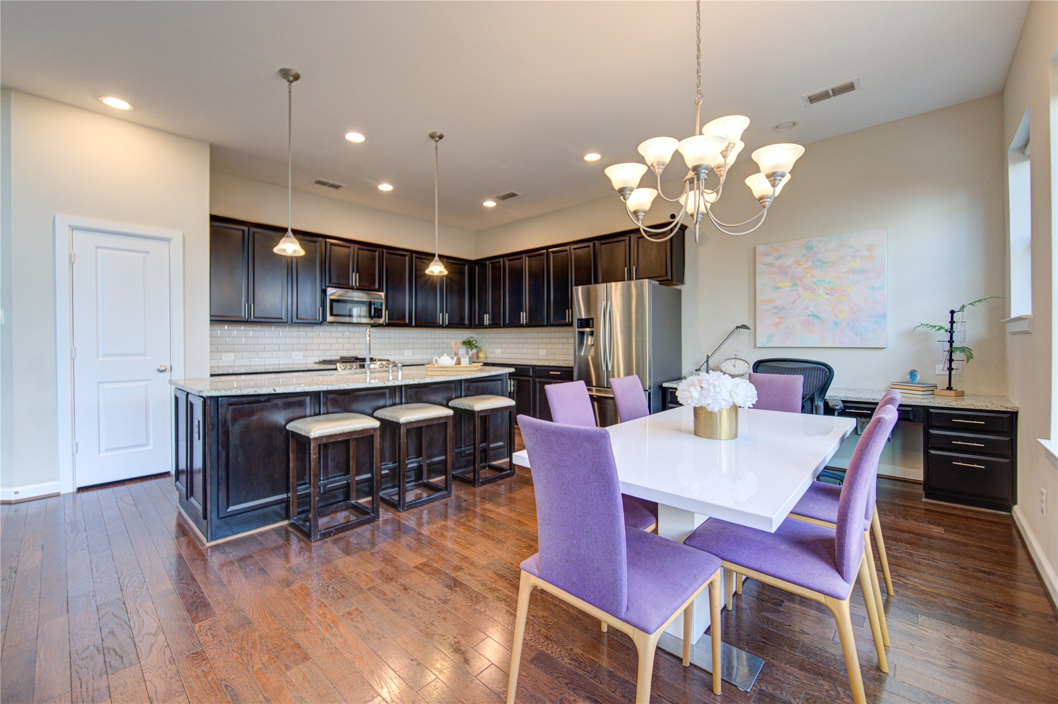 8812 Narrow Leaf Street Property Photo 10