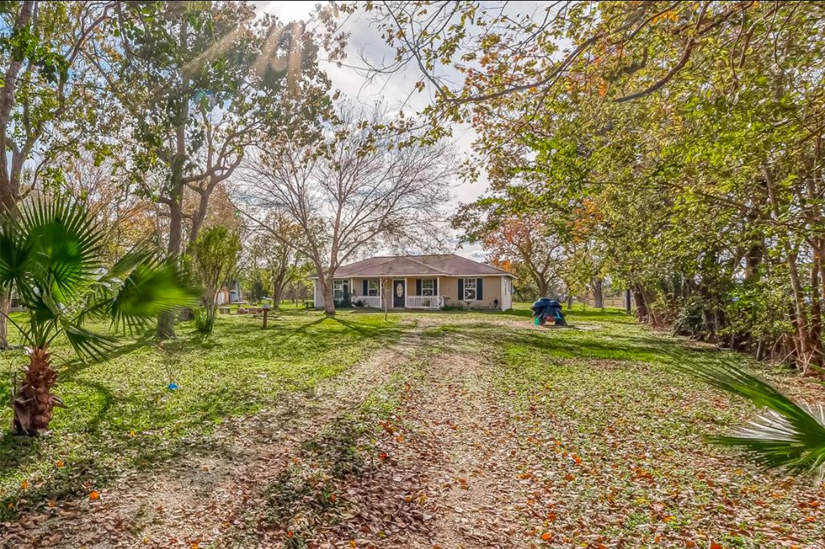 1512 Bayou Drive Property Photo 6