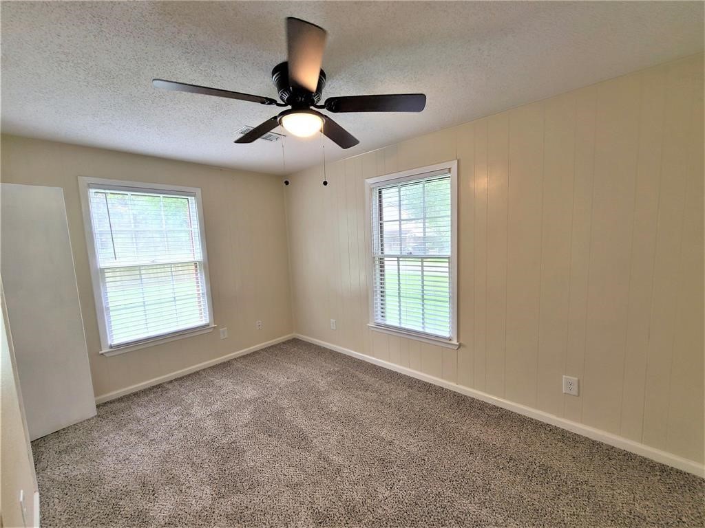 503 Riveredge Drive Property Photo 7
